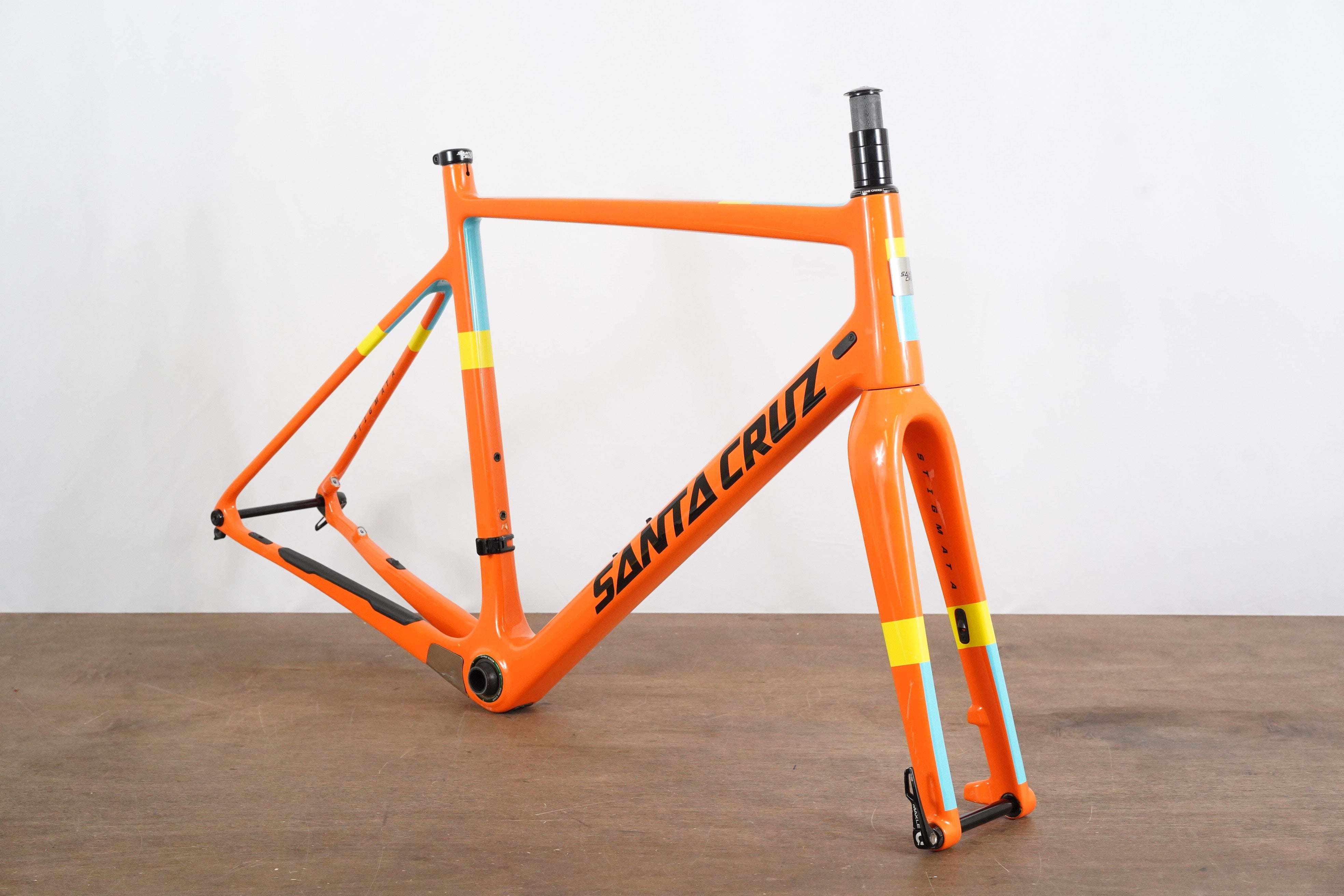 Santa cruz stigmata 2016 online