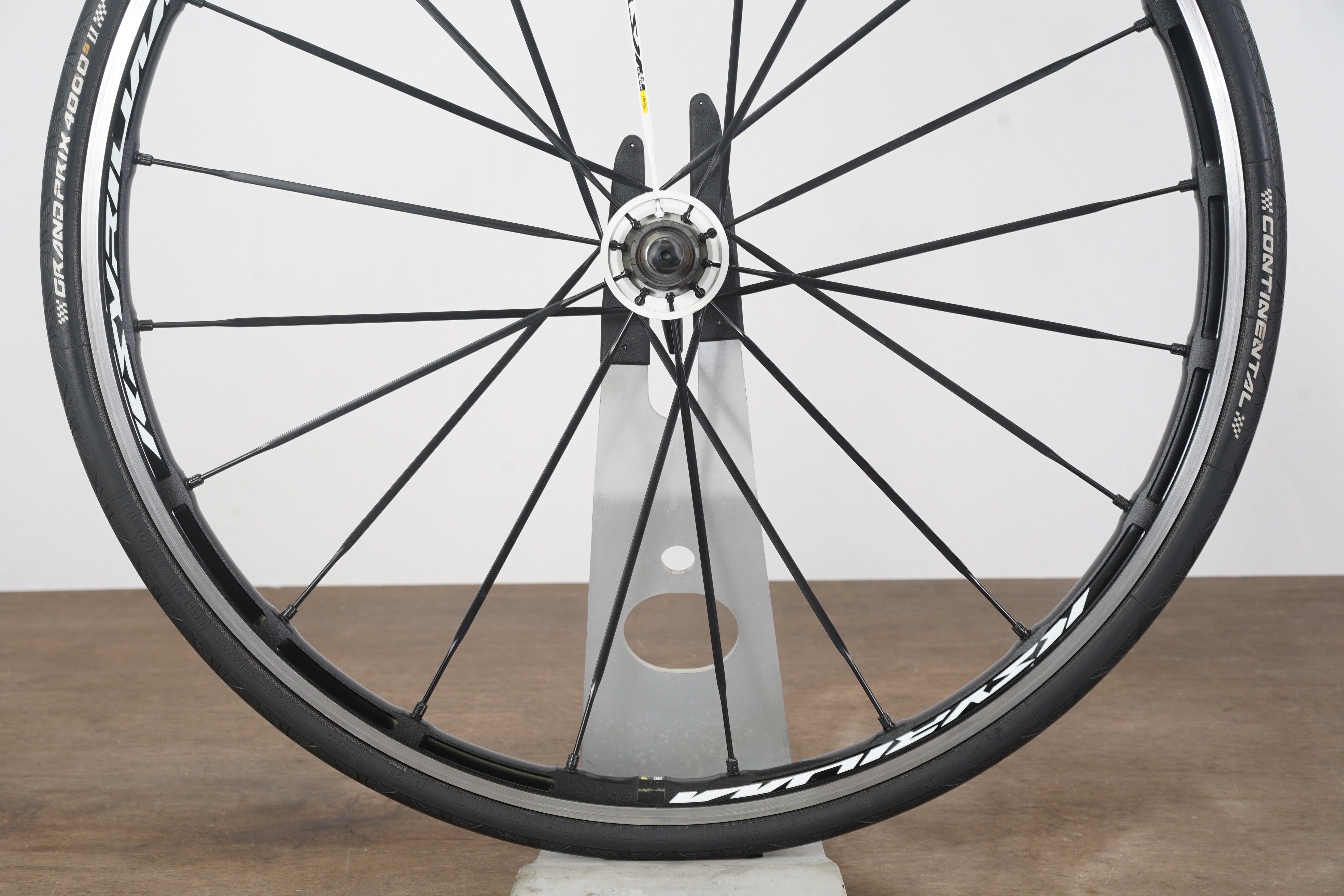 最終値下‼️MAVIC KSYRIUM SLR 105 5800スプロケ11s 最終値下‼️MAVIC KSYRIUM SLR 105 5800スプロケ11s - メルカリ