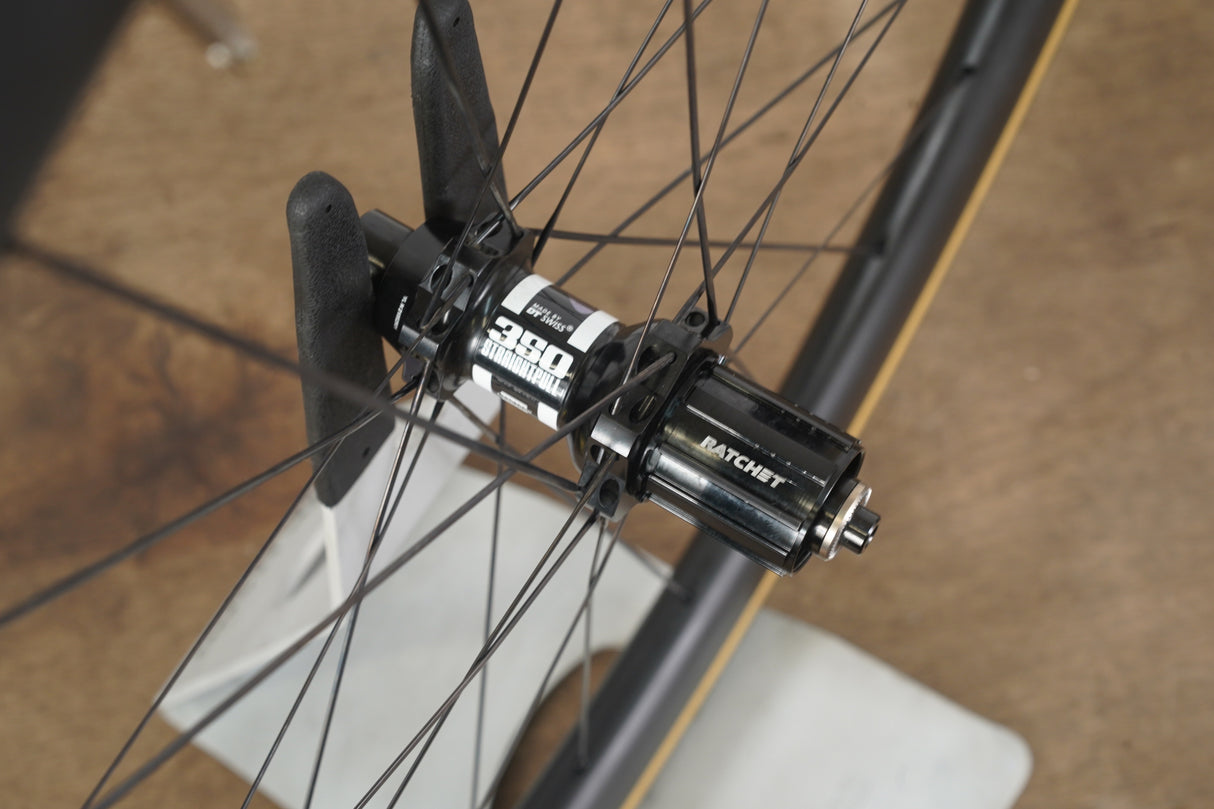 Light Bicycle DT Swiss 350 Carbon Clincher Rim Brake Wheelset 11 Speed