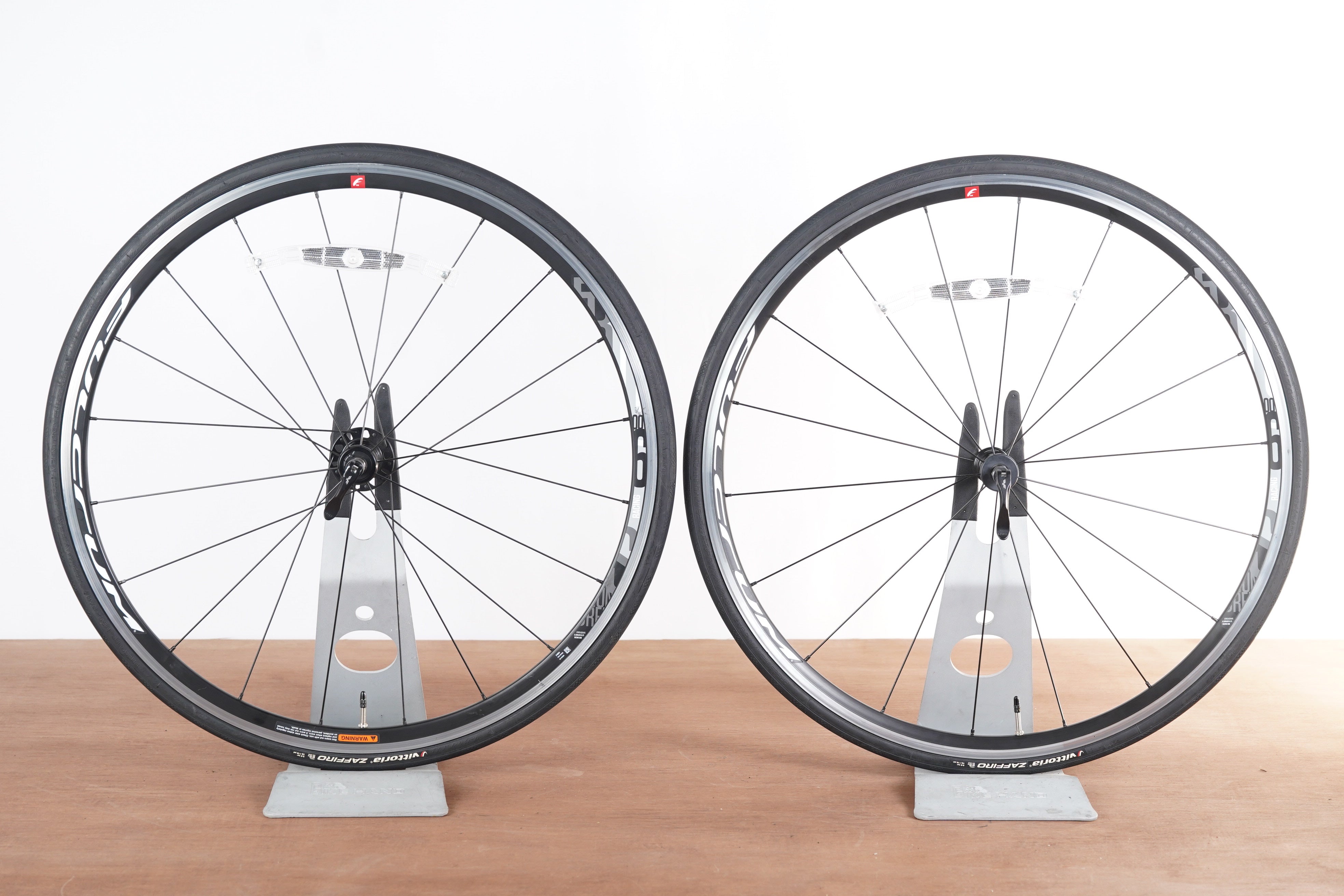 Fulcrum Racing 900 Alloy Clincher Rim Brake Wheelset Shimano/SRAM 11 S –  Elevate Cycling