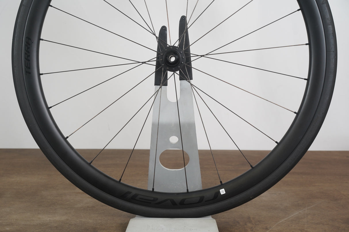 Roval Terra C DT Swiss 370 Carbon Tubeless Clincher Disc Brake Wheelset 11 Speed