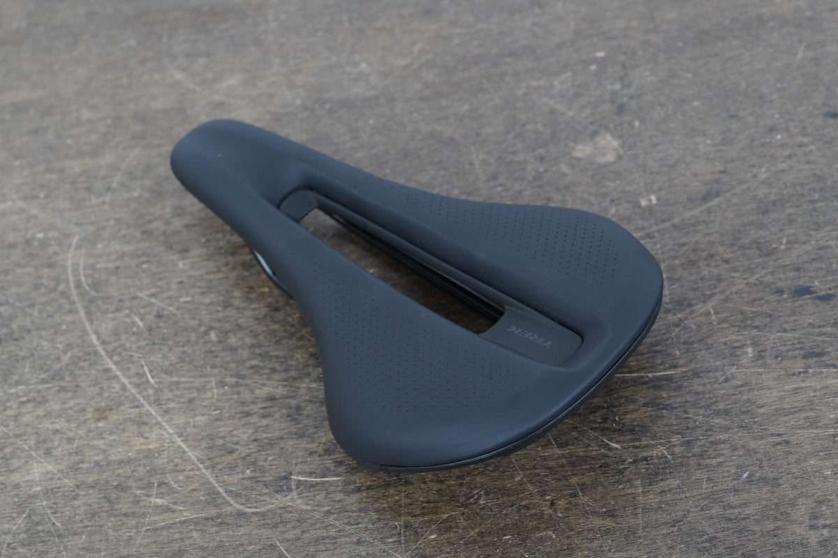 NEW TAKE-OFF 145mm Bontrager Verse Comp Short Chromoly Rail Road Saddle 301g