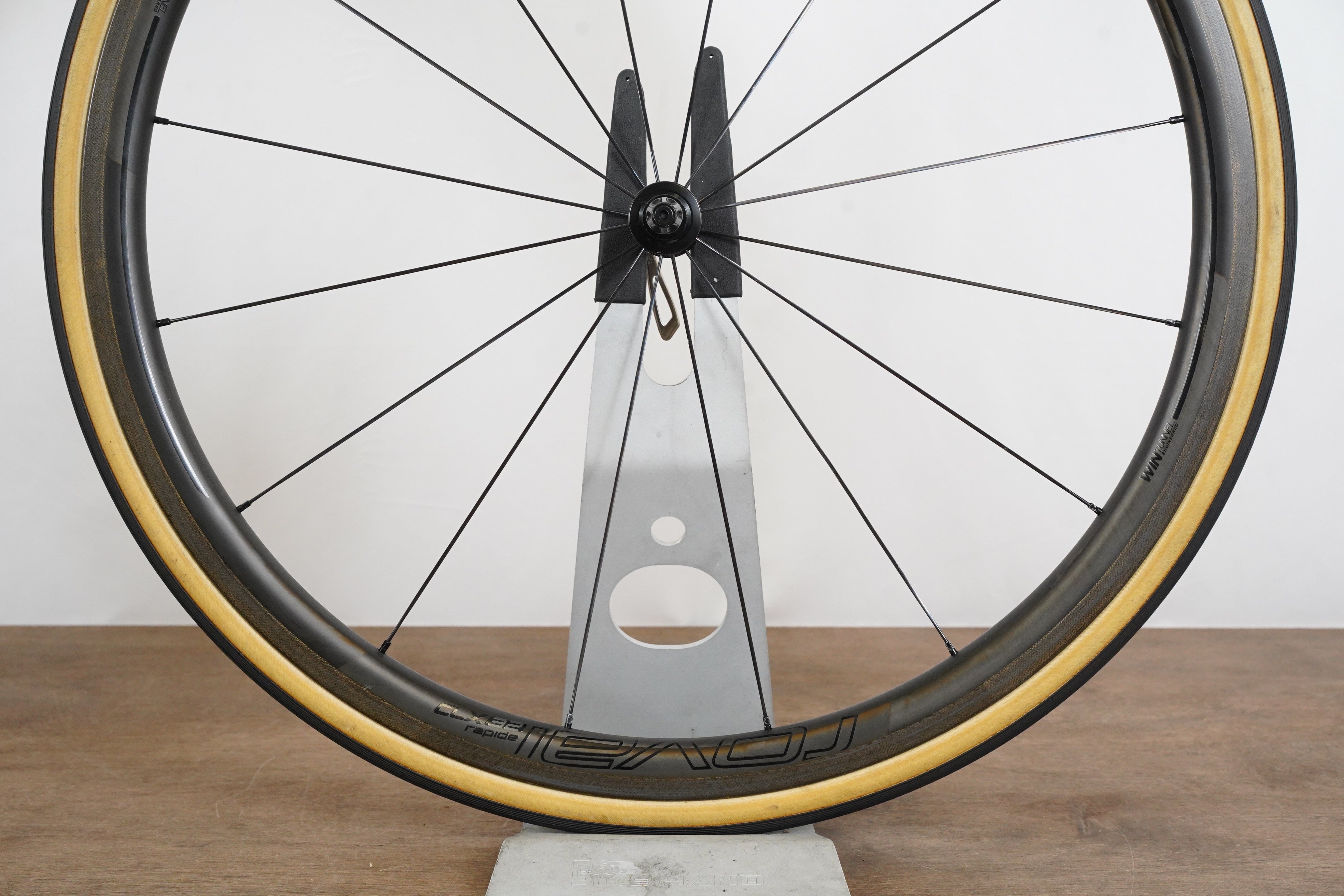 Roval CLX 32 Carbon Tubeless Clincher Rim Brake Wheelset