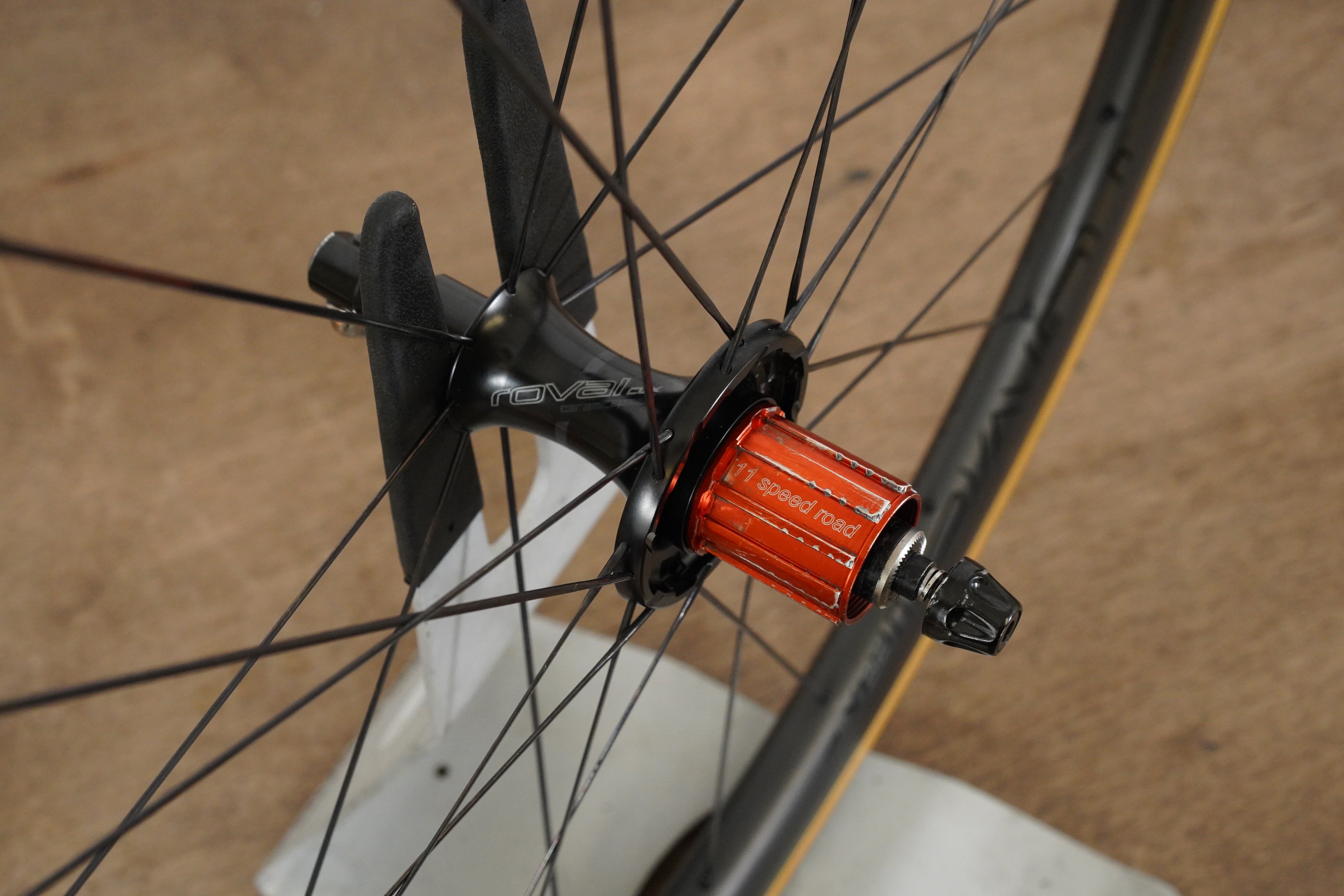 Roval CLX 32 Carbon Tubeless Clincher Rim Brake Wheelset