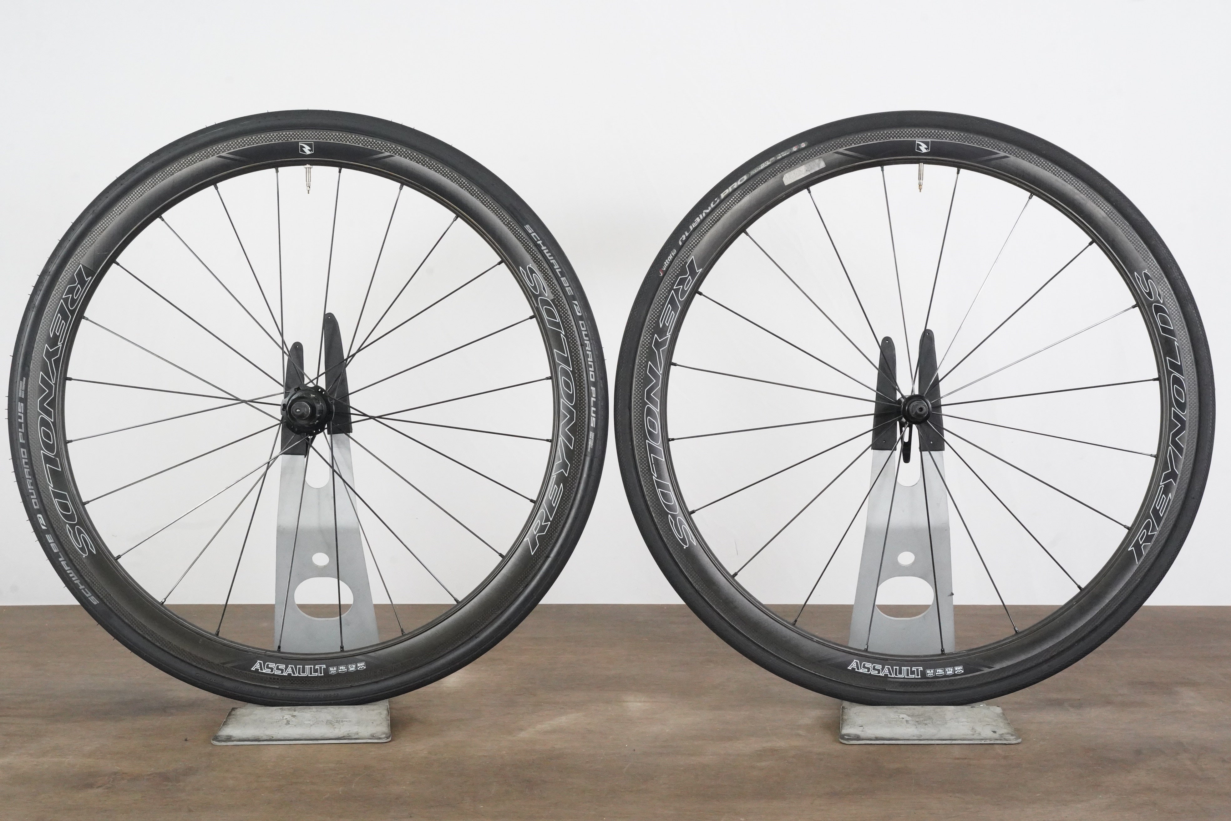 Reynolds Assault SLG Carbon Tubeless Clincher Rim Brake Wheelset