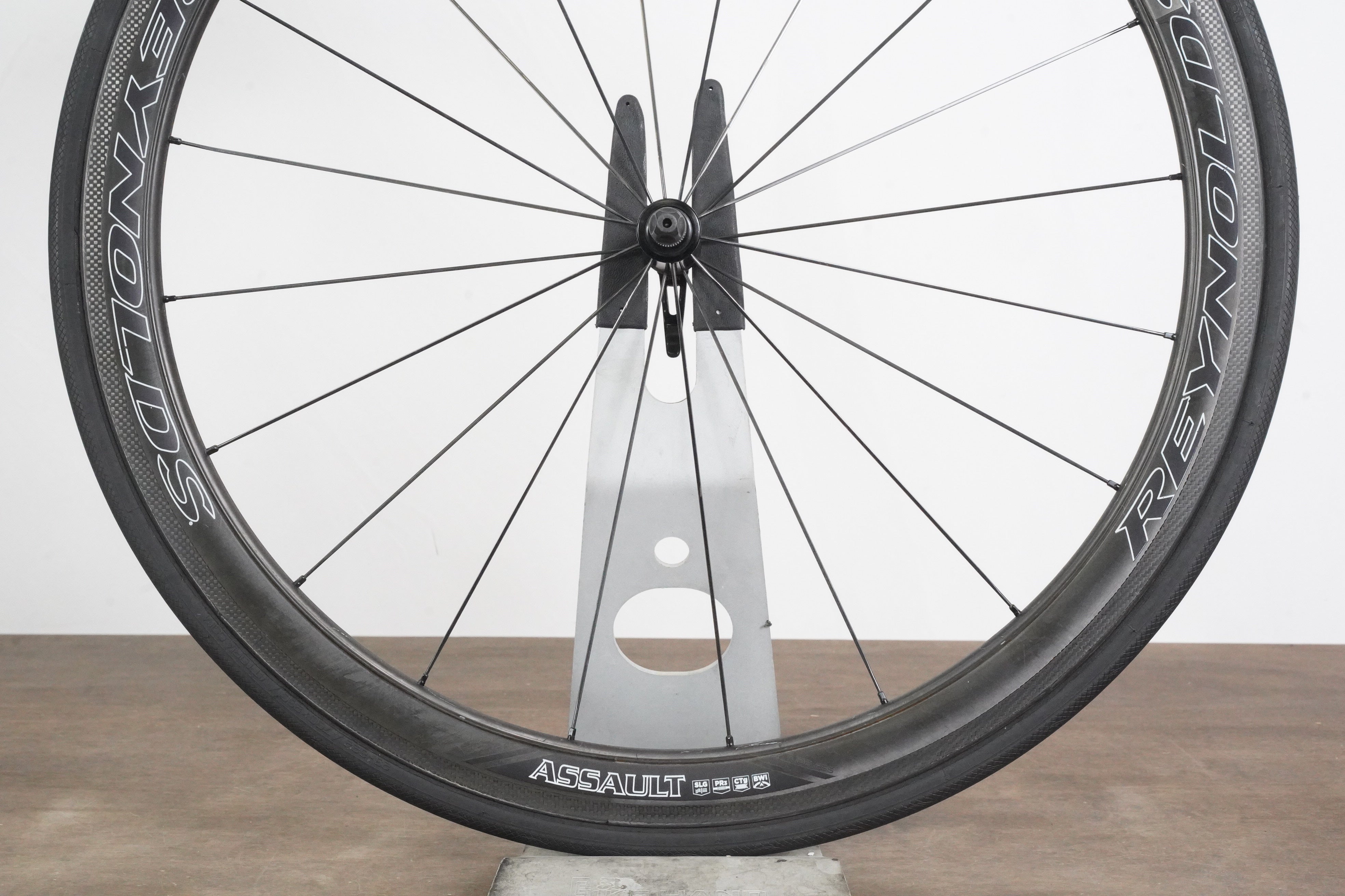 Reynolds Assault SLG Carbon Tubeless Clincher Rim Brake Wheelset
