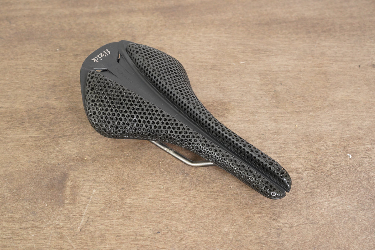 138mm Fizik Antares R3 Versus Evo Adaptive Kium Rail Road Saddle 212g