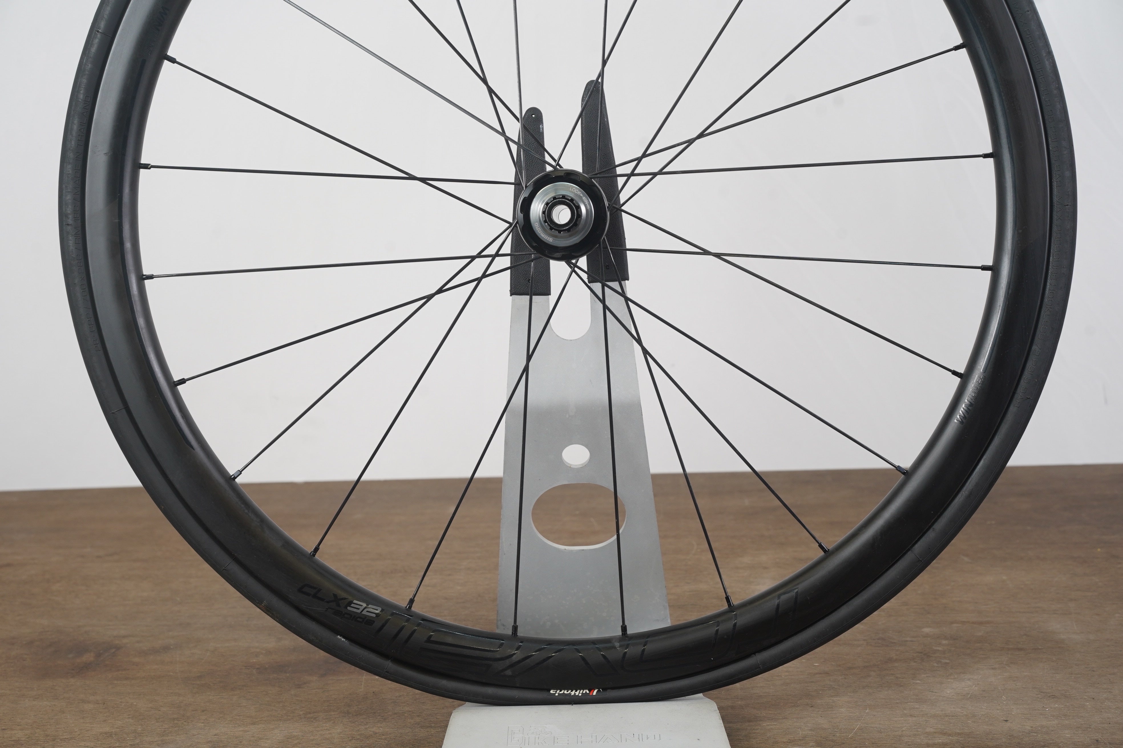 Roval CLX 32 Carbon Tubeless Clincher Disc Brake Wheelset