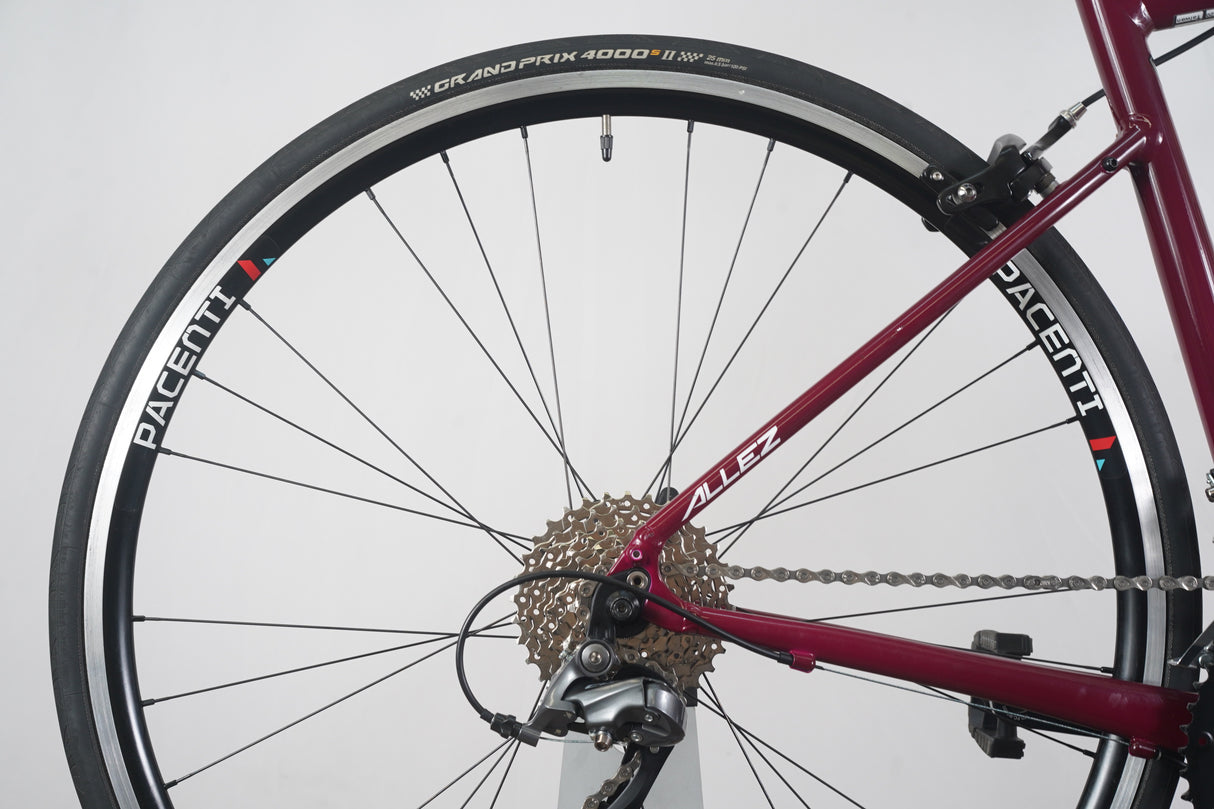 2021 54cm Specialized Allez Shimano Claris 2000 8 Speed Rim Brake Alloy Road Bike