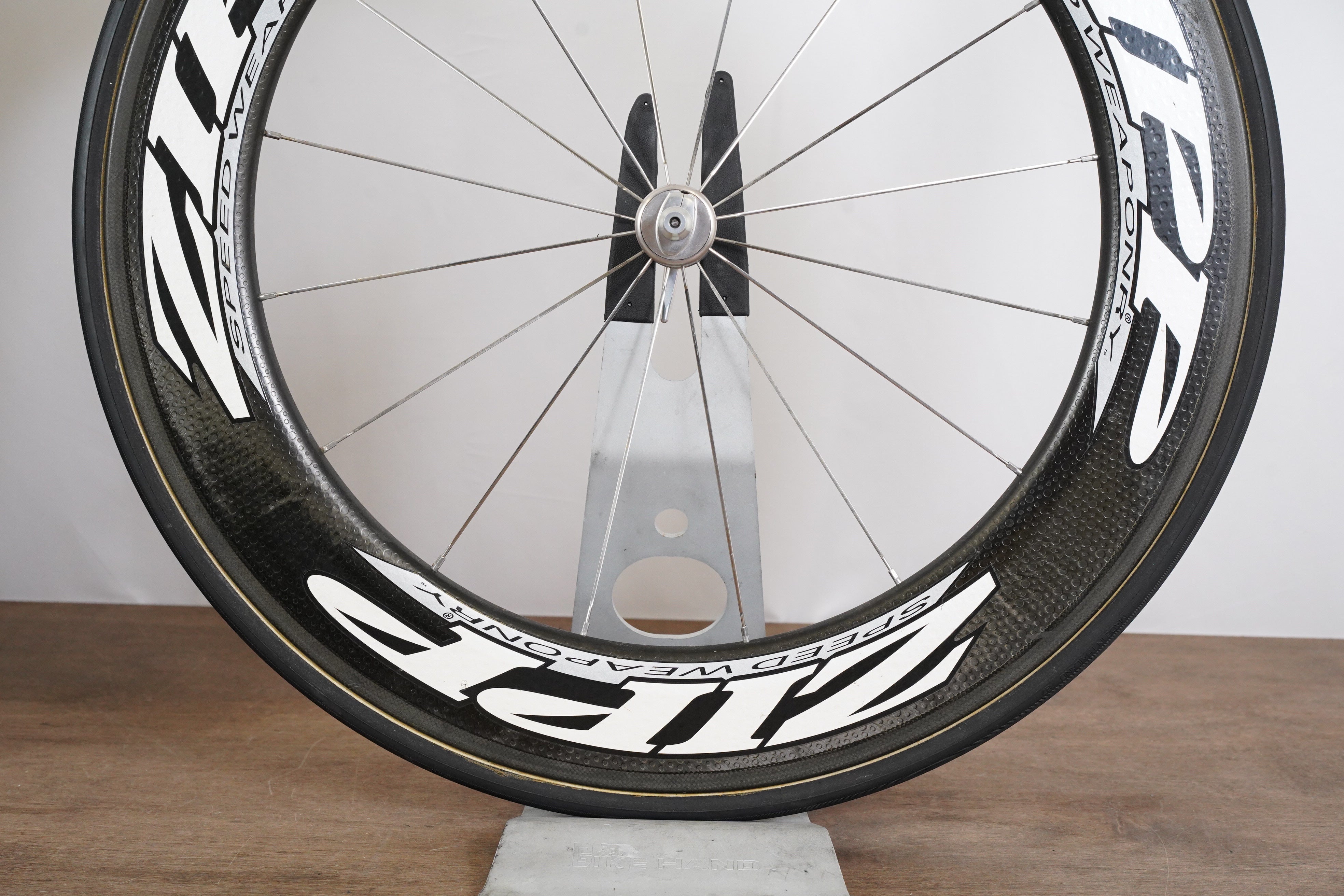 ZIPP 808 Firecrest（前輪）ZIPP SUPER9 DISC ZIPP 808 Firecrest Disc Tubeless Disc-Brake Wheelset
