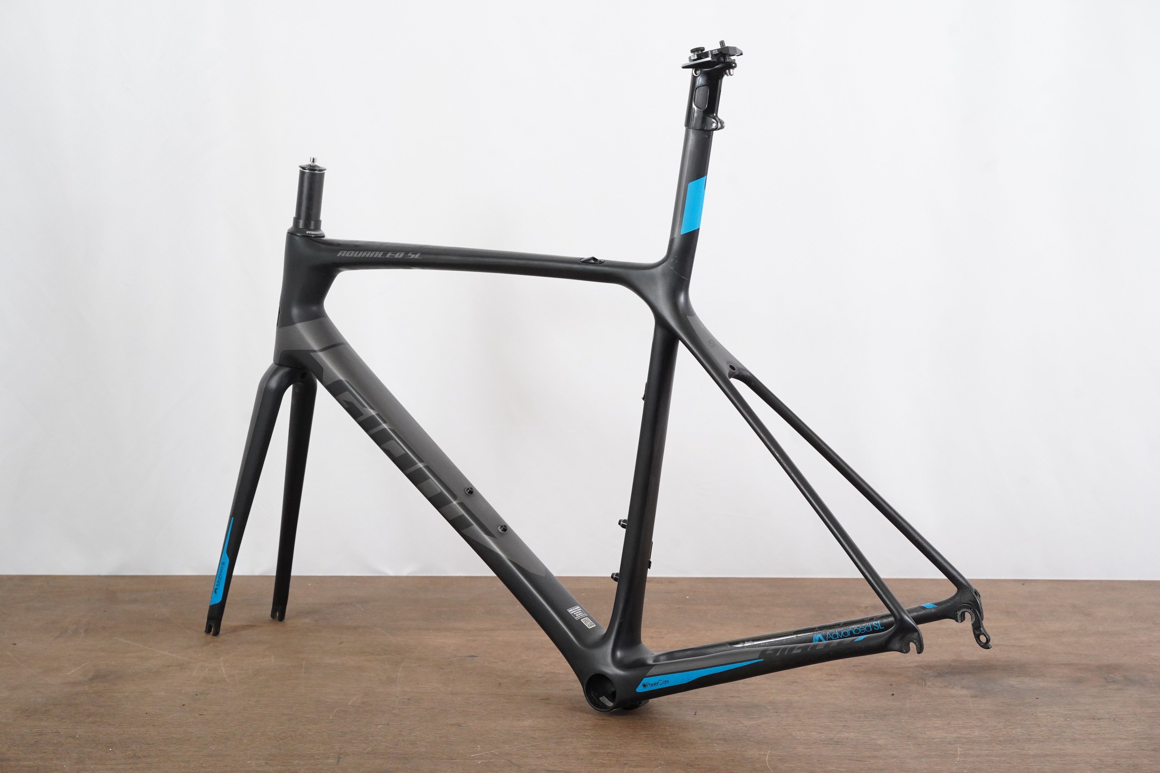 Giant carbon frameset sale