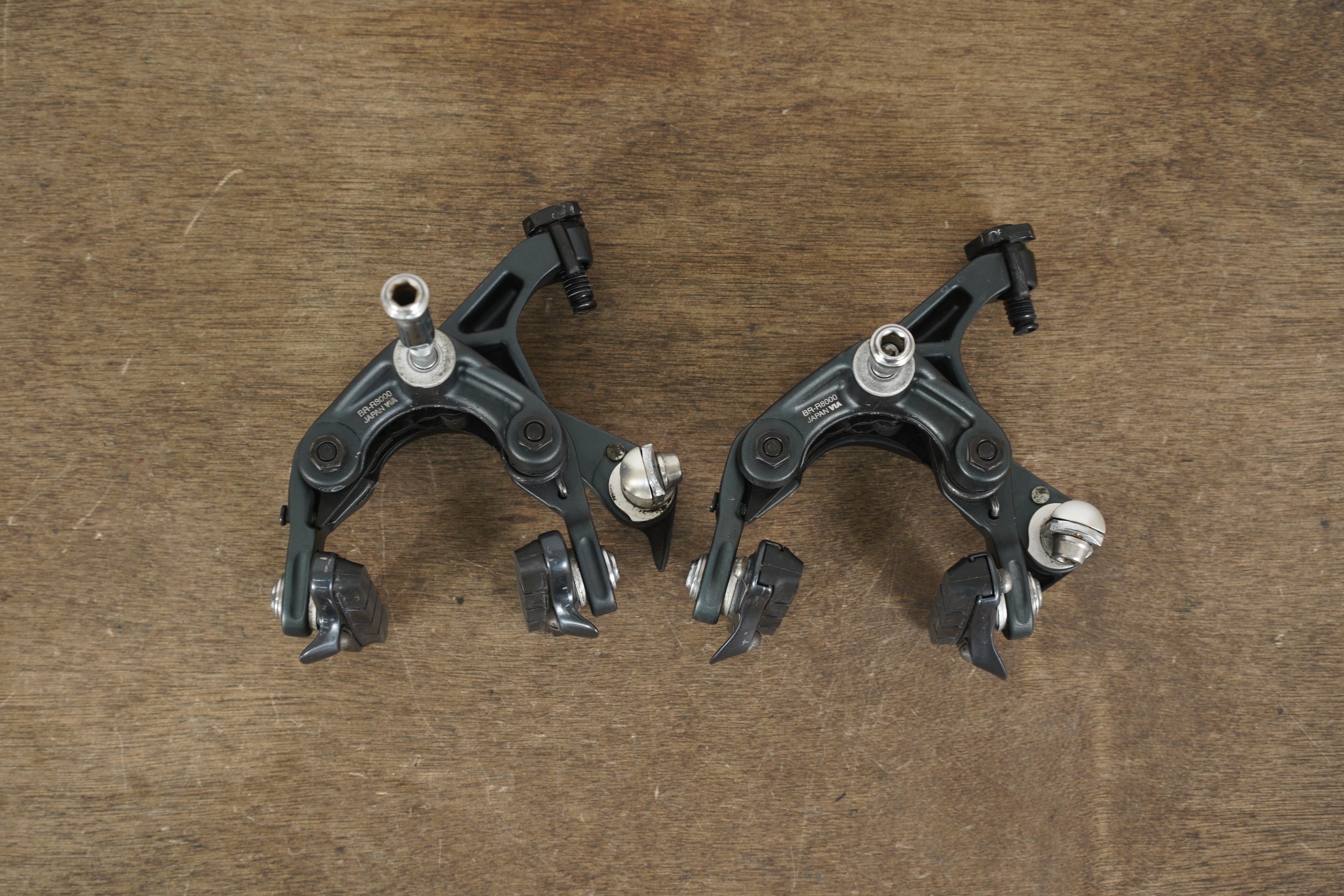 Nuevo Shimano Ultegra R8000: Nuevos frenos de disco, diseño renovado y