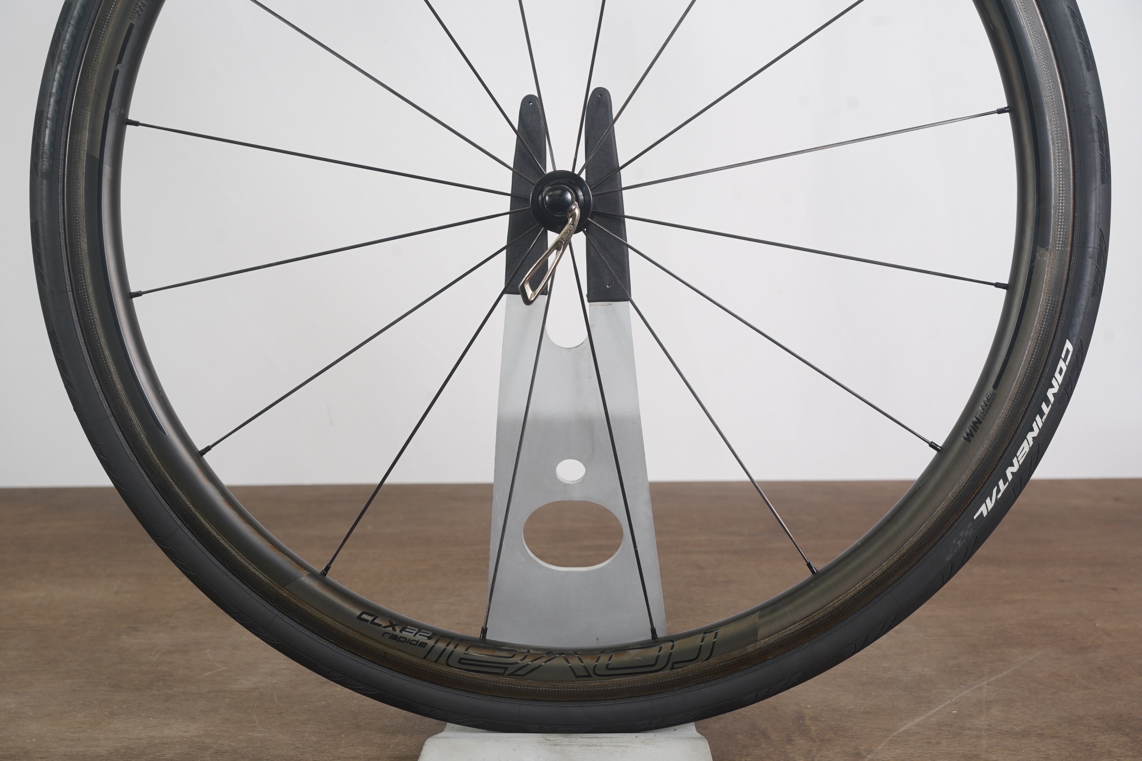 Roval CLX 32 Carbon Tubeless Clincher Rim Brake Wheelset Shimano