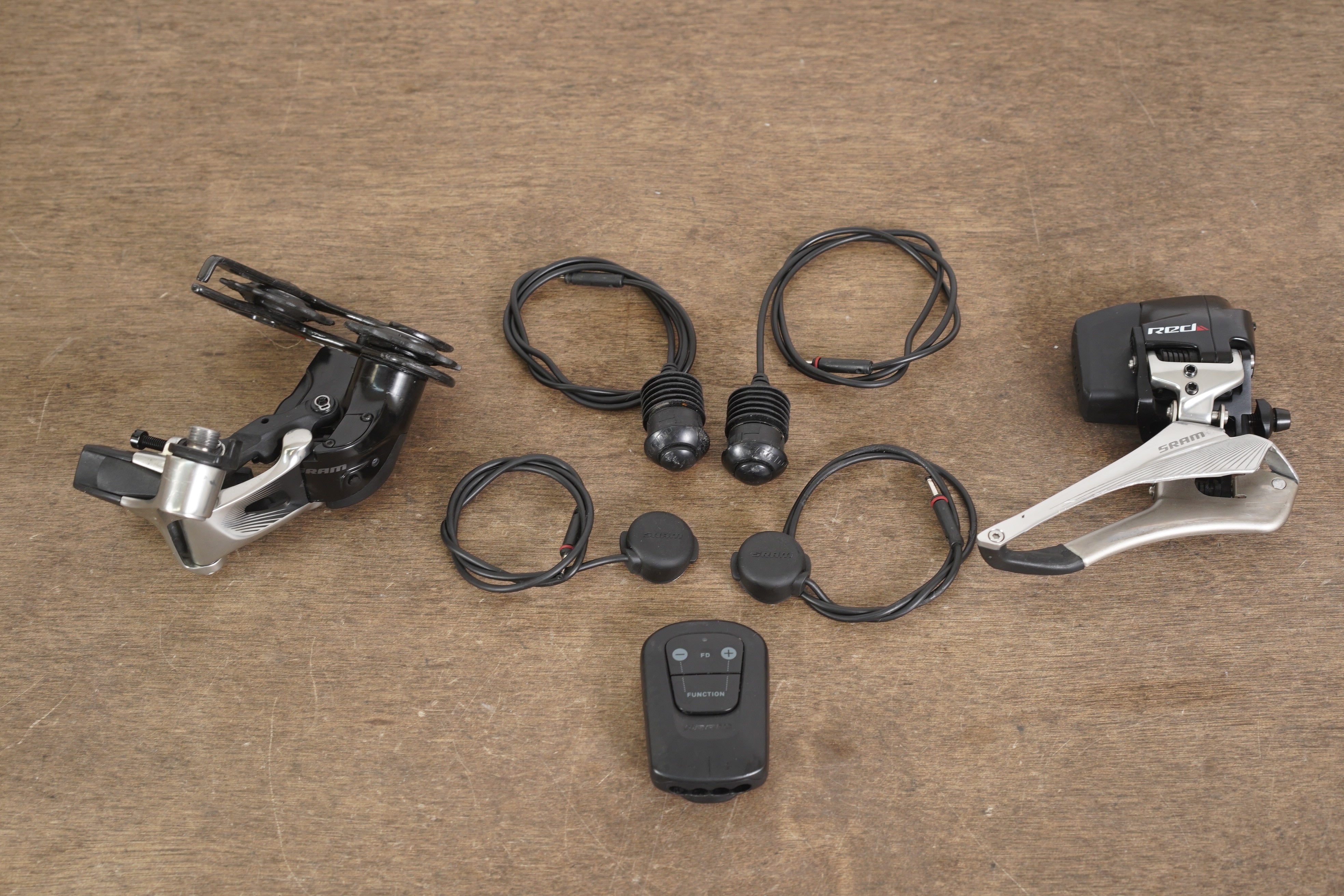 SRAM RED E-tap 11 FD 電動コンポ ワイヤレス SRAM Red eTap 11 Speed Wireless Electronic BlipBox TT