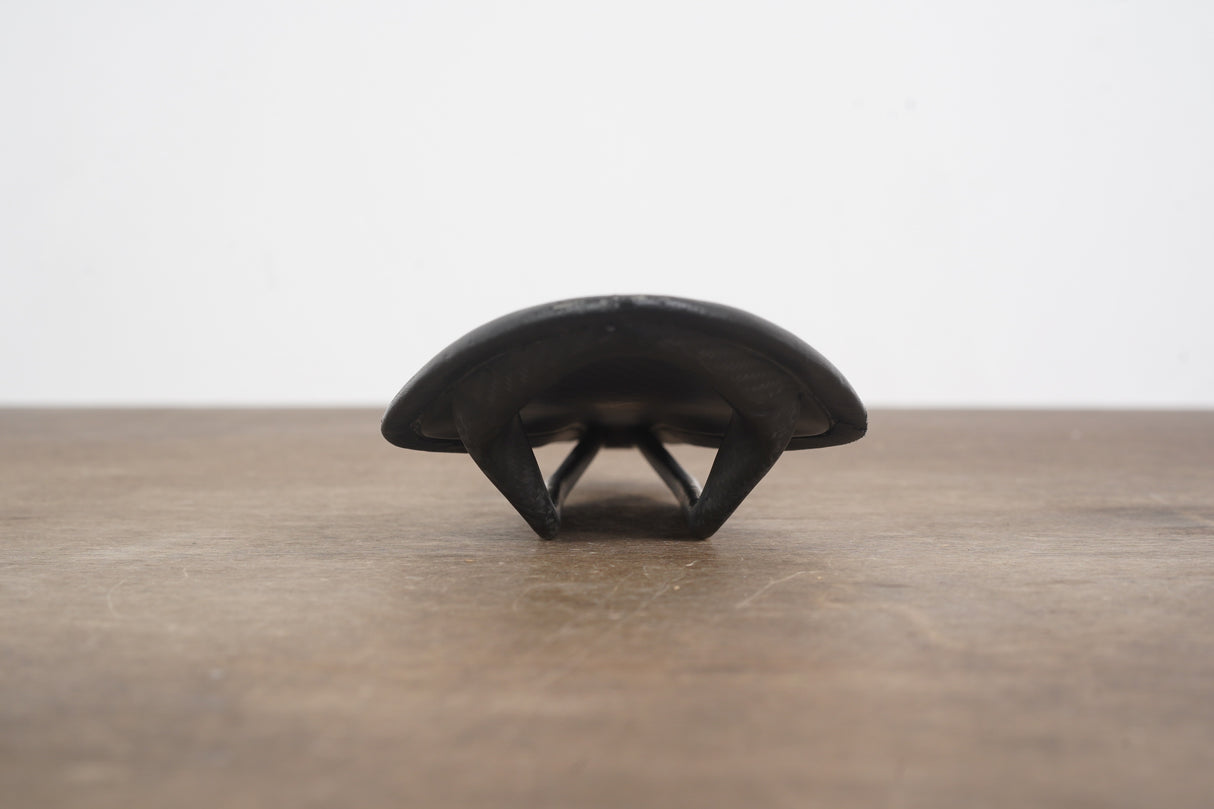 143mm (Regular) Fizik Arione 00 Carbon Road Saddle 153g