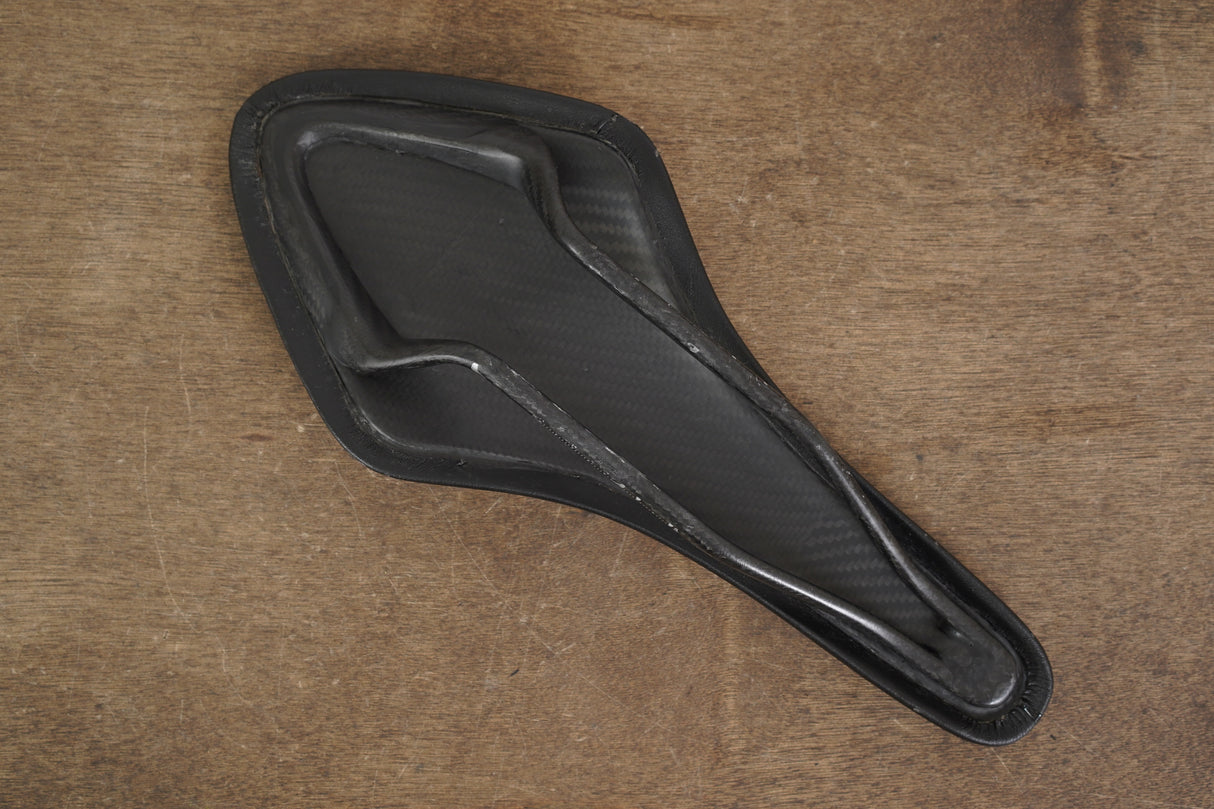143mm (Regular) Fizik Arione 00 Carbon Road Saddle 153g