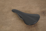 142mm (Shallow) Fabric Scoop Pro Carbon Rail Road Saddle 198g