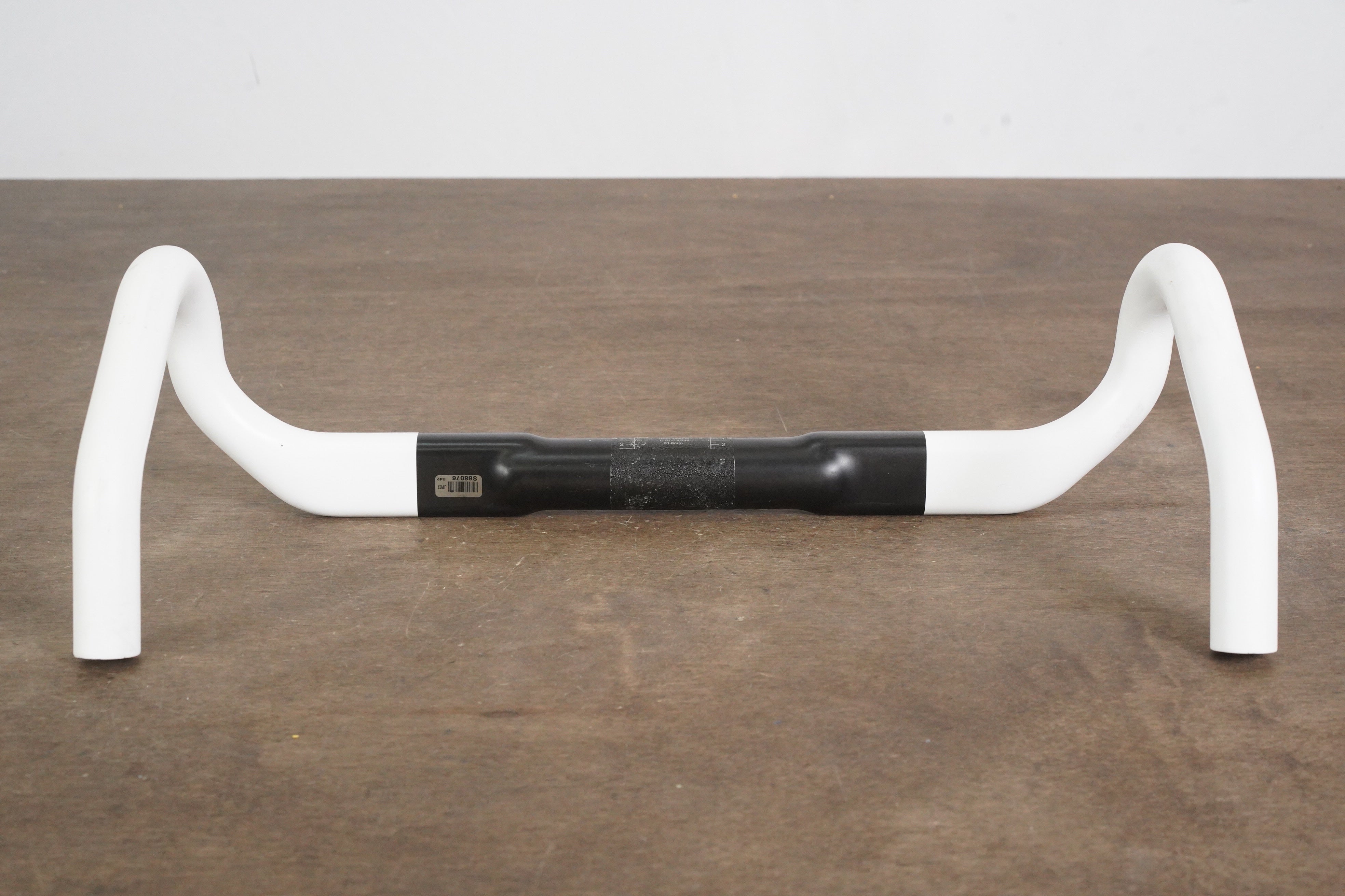 42cm Easton EC70 Aero Carbon Road Handlebar 31.8mm EC 70 – Elevate