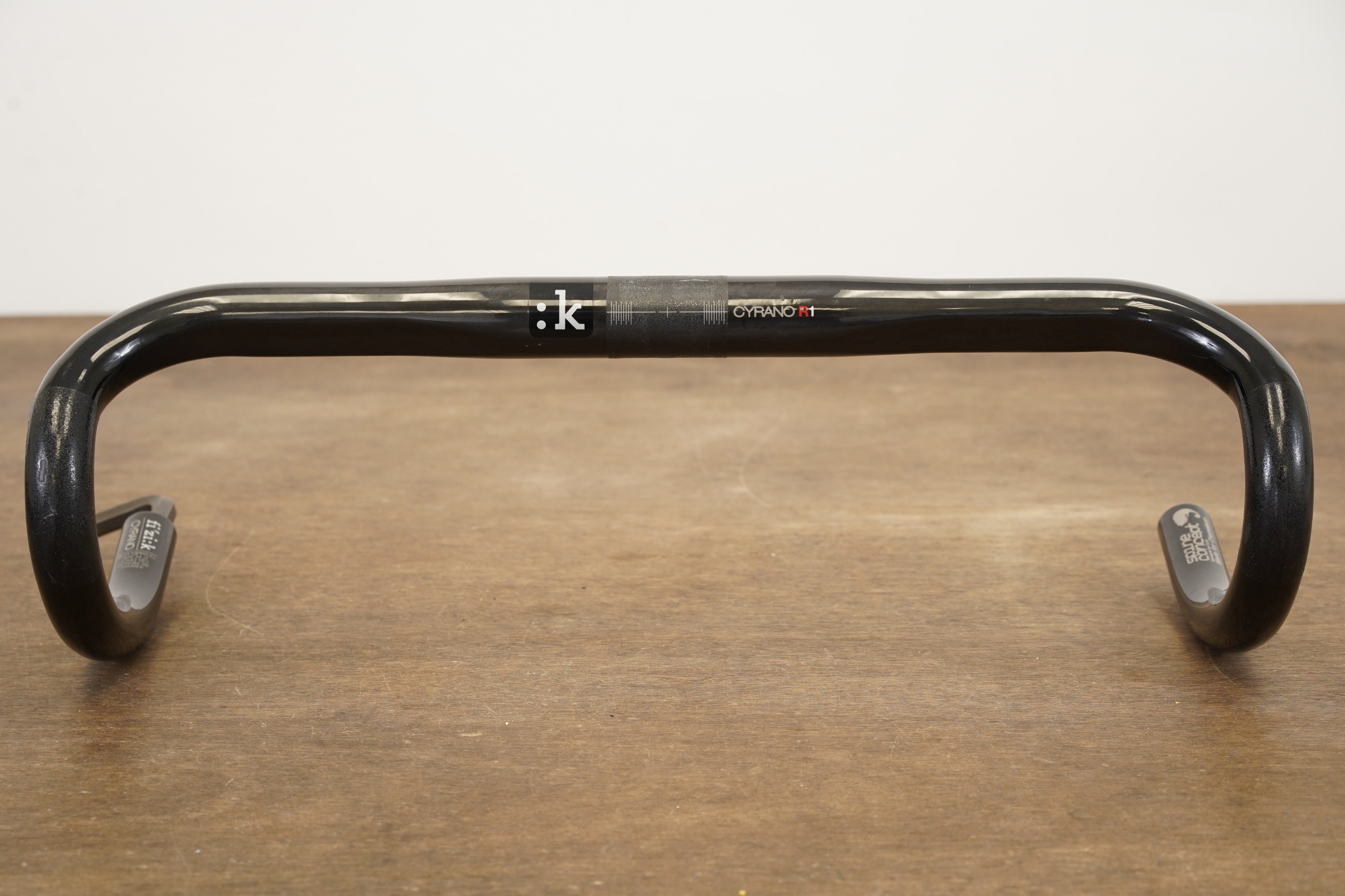 44cm Fizik Cyrano R1 Chameleon Carbon Compact Road Handlebar 31.8