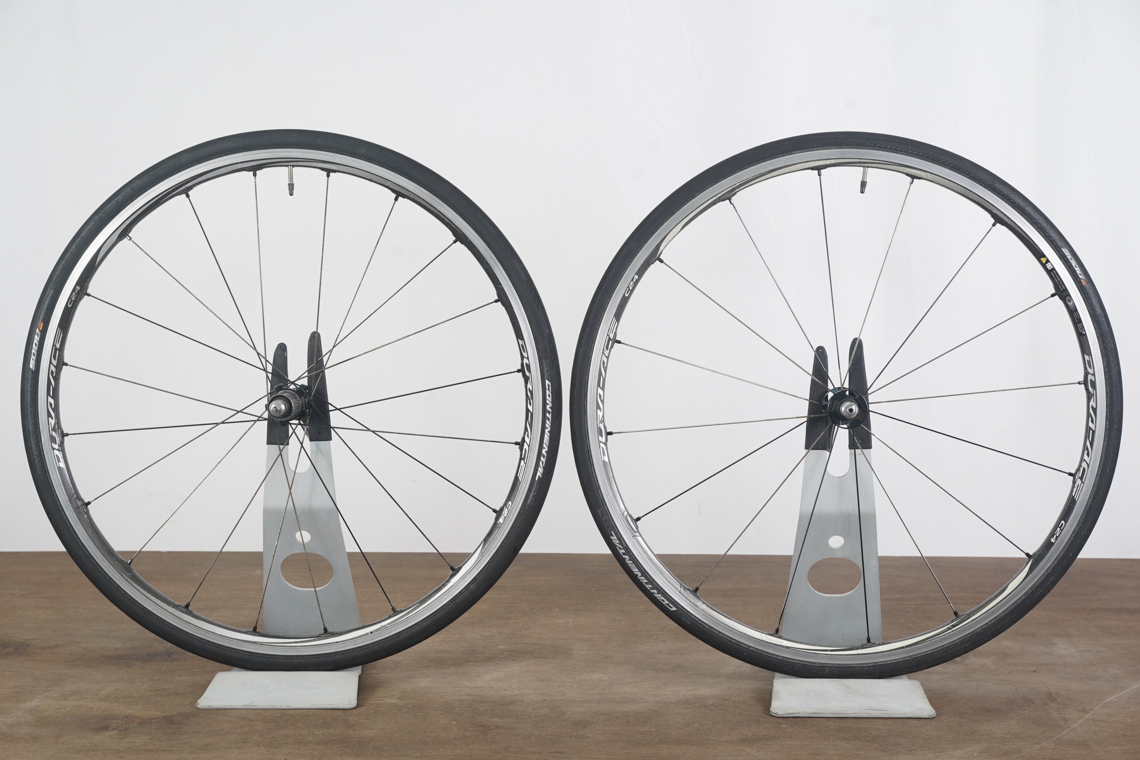 フロント縦振れ有 SHIMANO DURA-ACE C24 WH-9000 フロント縦振れ有 SHIMANO DURA-ACE C24 WH-9000 - メルカリ