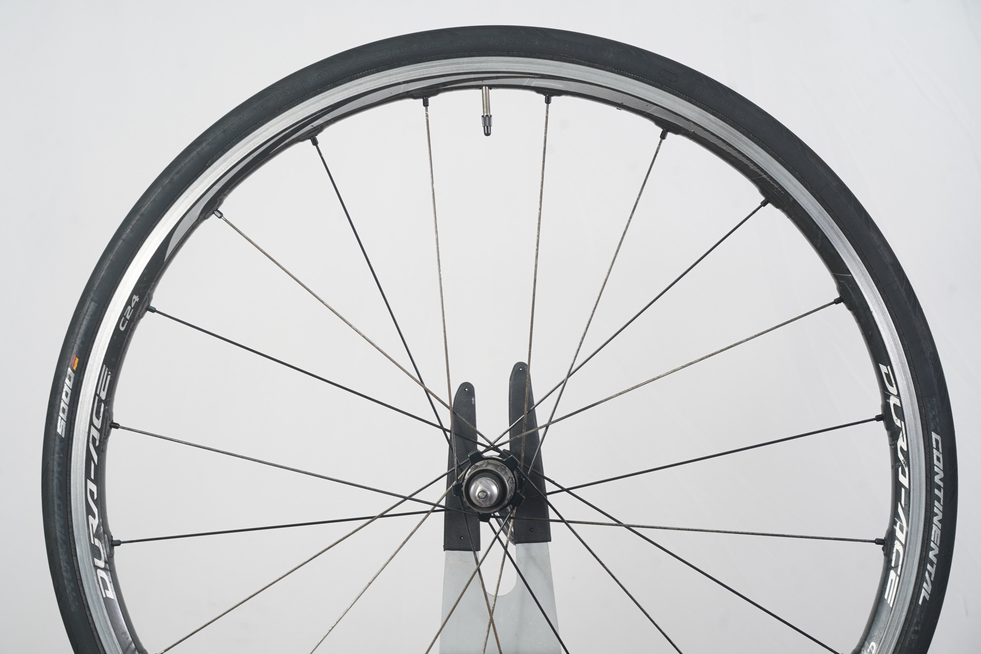 シマ WH-9000 C24 CL Dura-Ace SHIMANO Shimano Dura-Ace WH-9000-C24-CL Aluminum/Carbon | The Pro's Closet