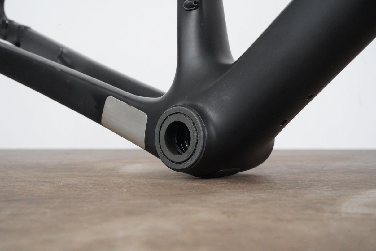 *Damaged* L (Large) Canyon Ultimate CF SLX Carbon Disc Brake Road Frameset