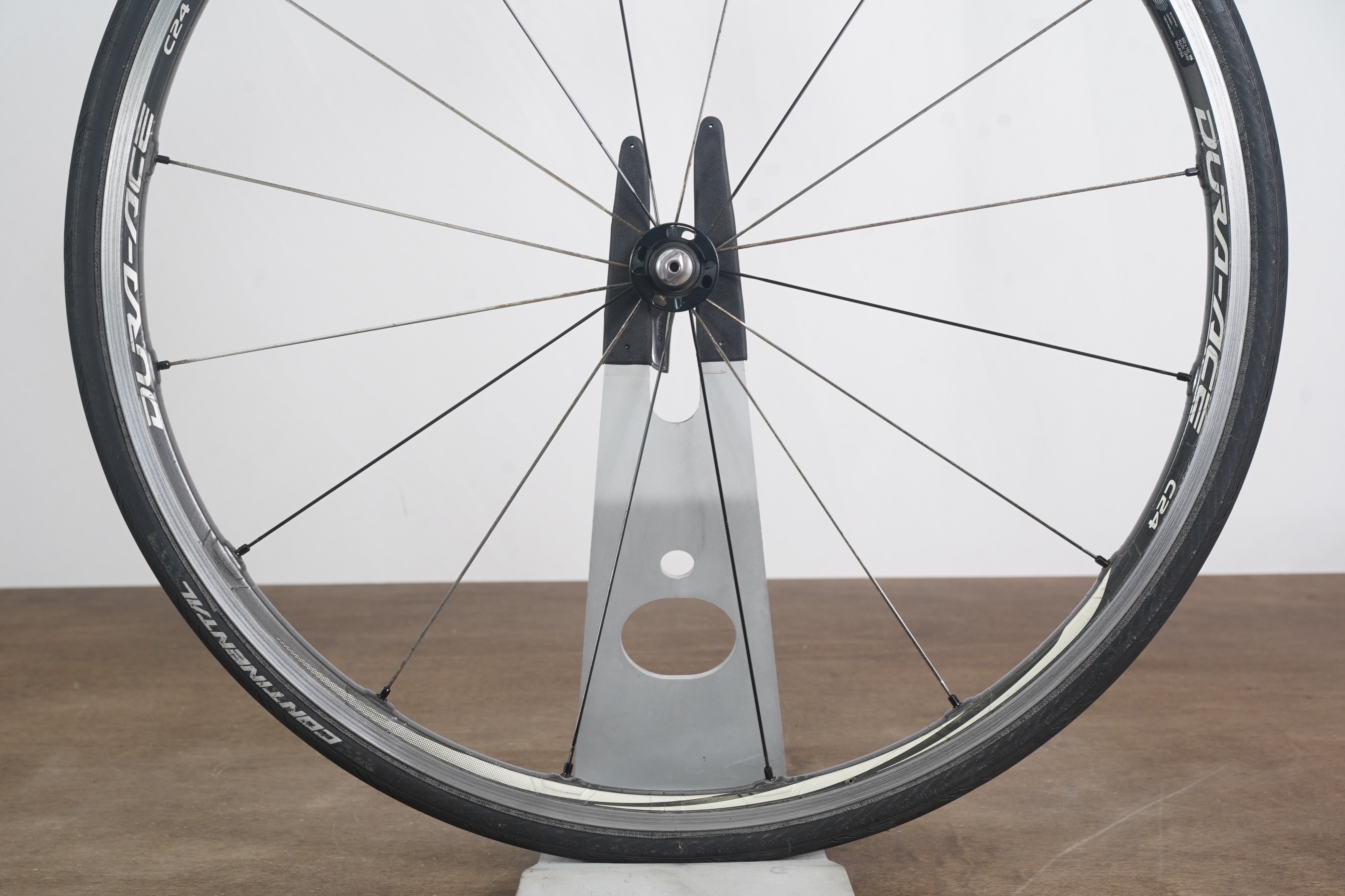 Shimano Dura-Ace WH-9000 C24 Carbon Clincher Rim Brake Wheelset 11