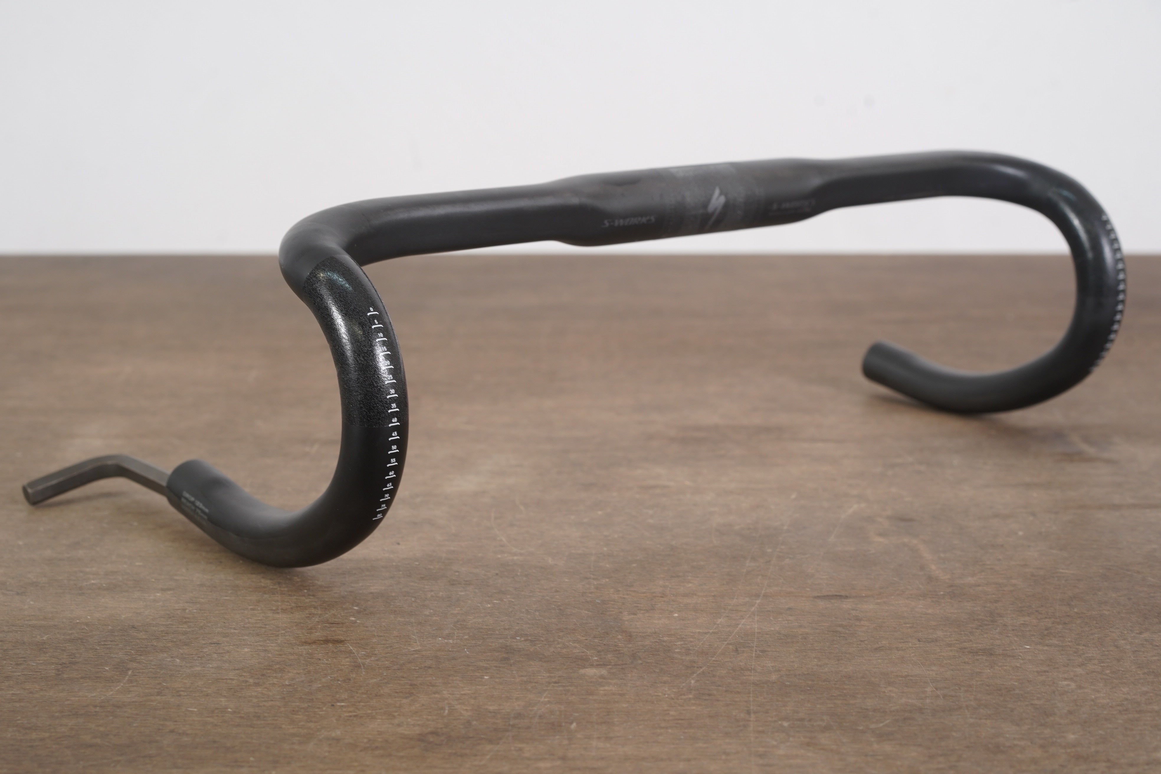 S-WORKS SHALLOW BEND ハンドル Specialized S-Works Shallow Bend Carbon Handlebar - Women's