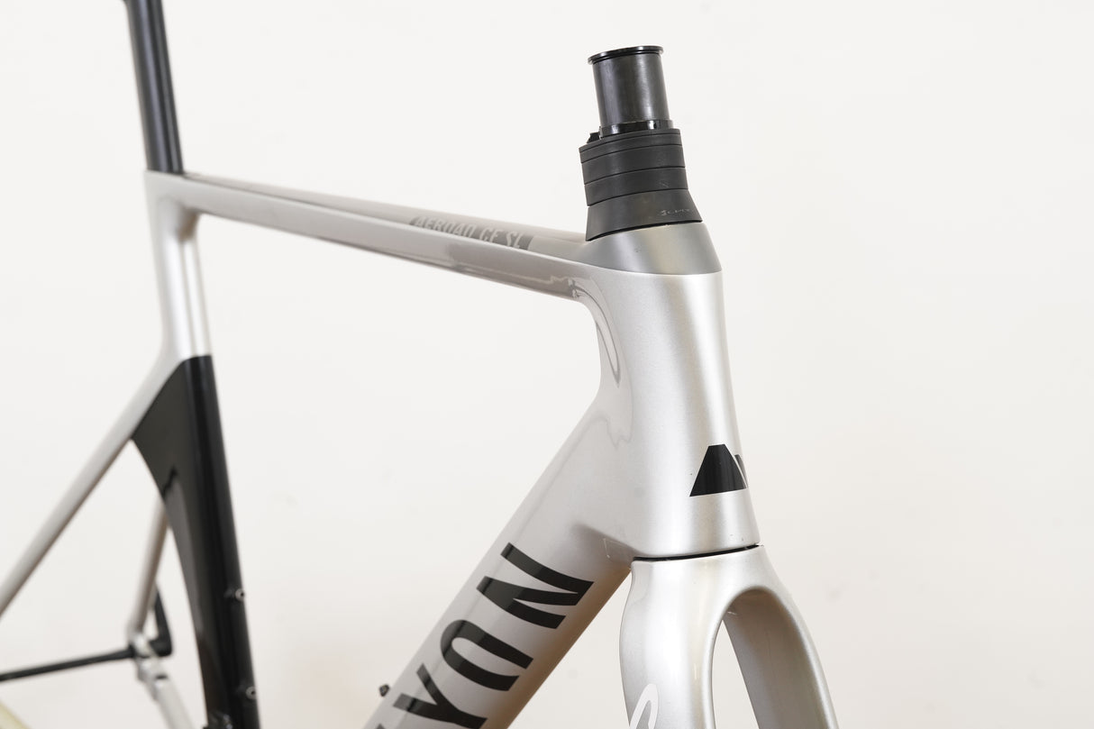 *Damaged* M (Medium) Canyon Aeroad CF SL Carbon Disc Brake Road Frameset