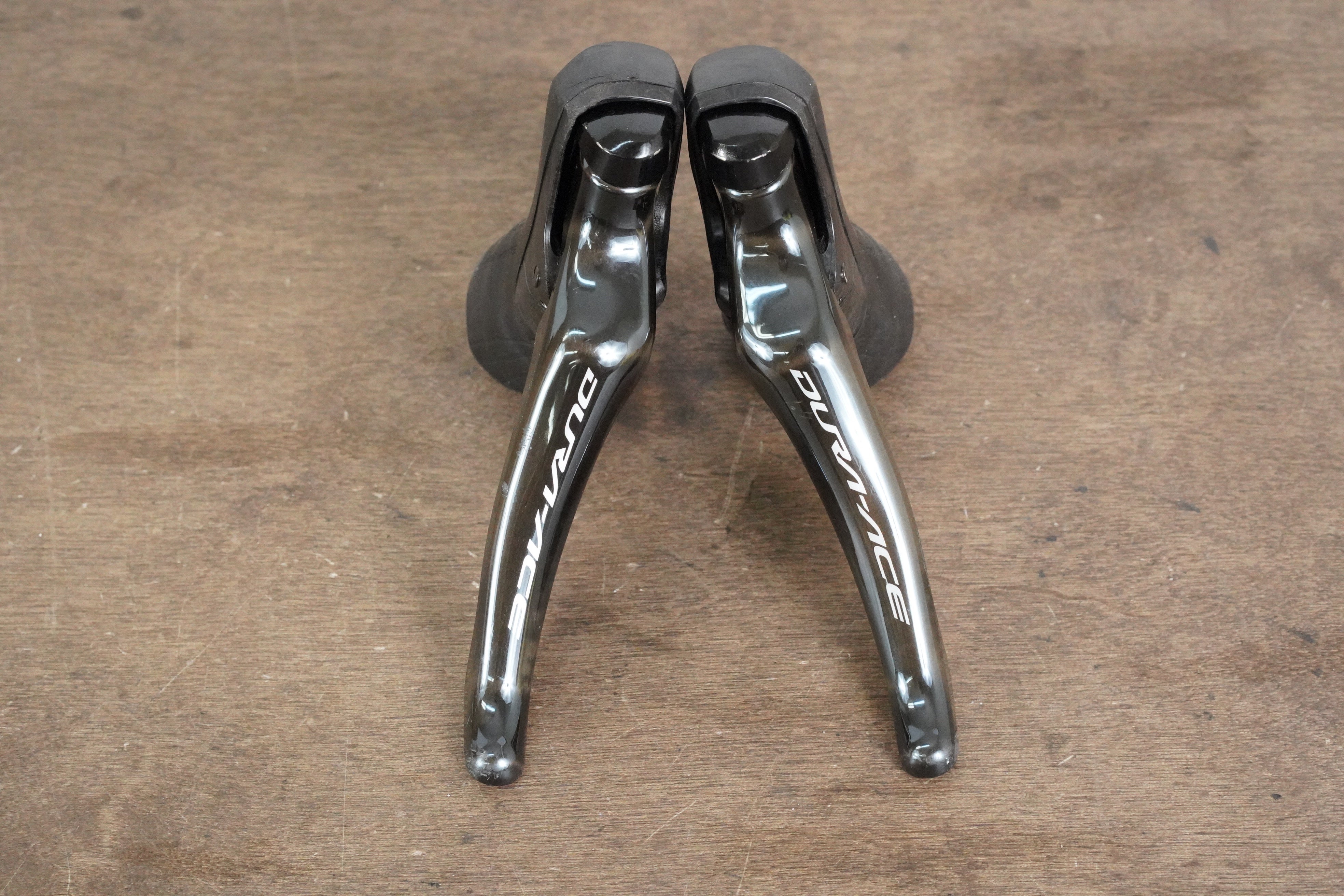 Shimano Dura-Ace ST-R9100 11-Speed STI Brake/Shifter Combo