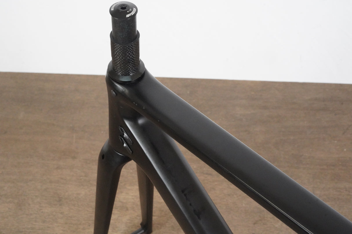M (Medium) VeloBuild VB-R-066 Carbon Disc Brake Road Frameset