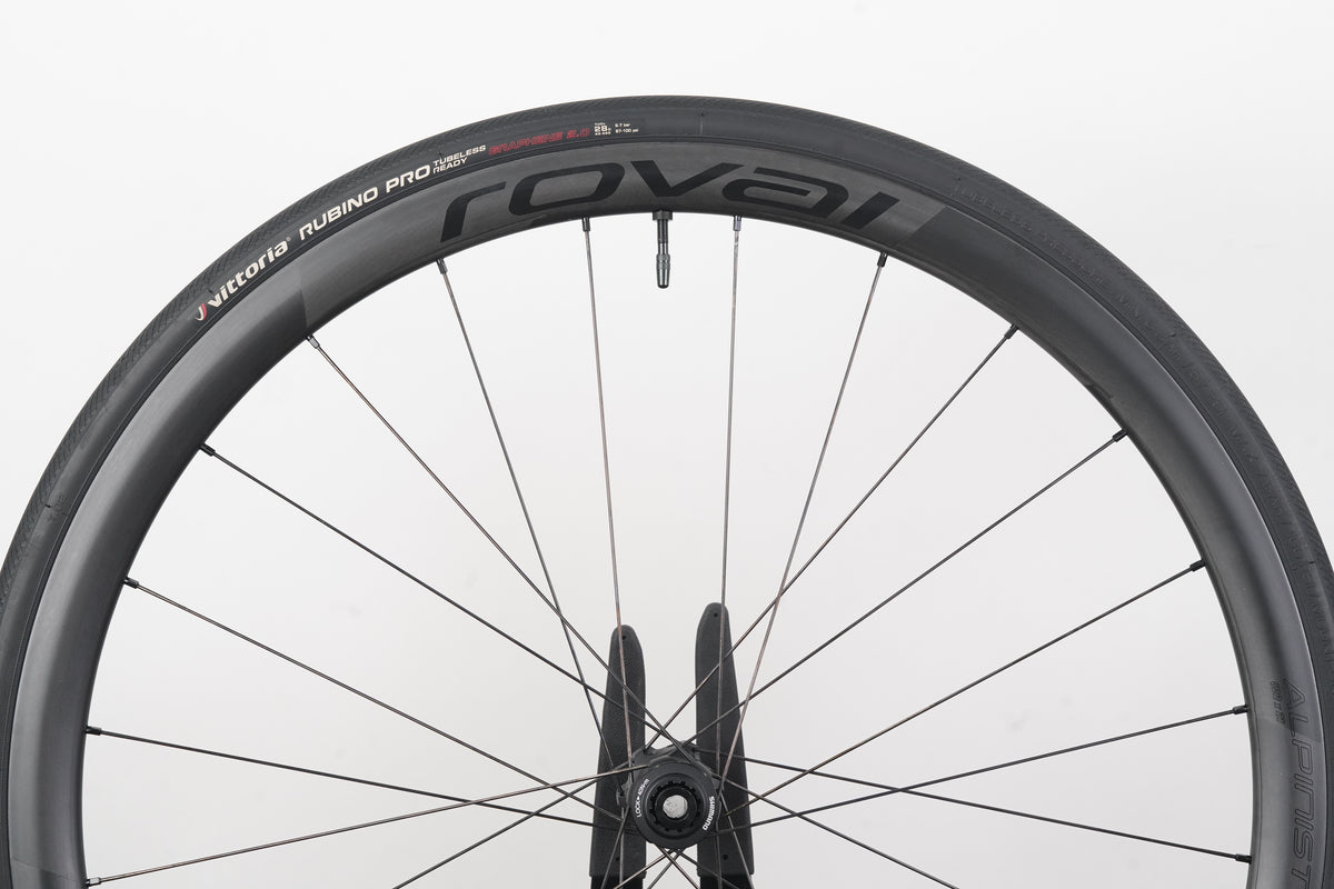 Roval Alpinist CL II Carbon Tubeless Disc Brake Wheelset Shimano/SRAM 11 Speed