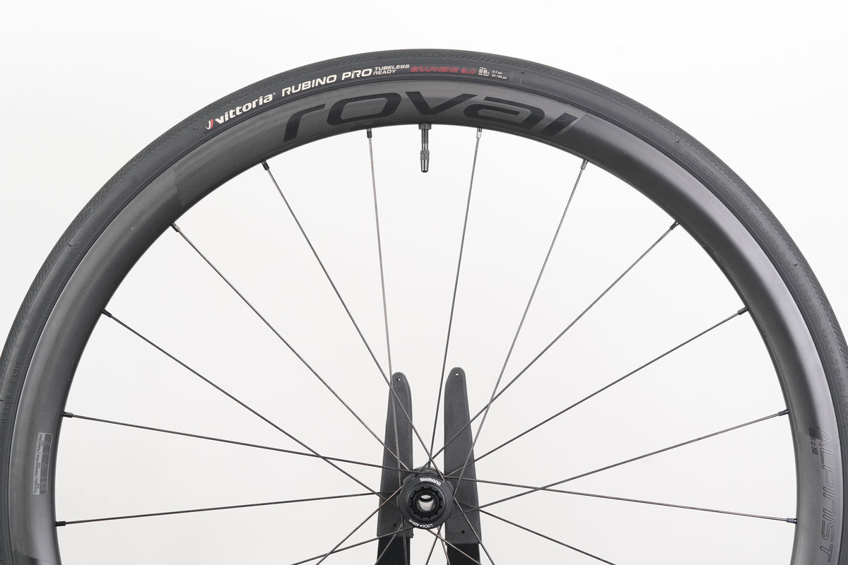 Roval Alpinist CL II Carbon Tubeless Disc Brake Wheelset Shimano/SRAM 11 Speed