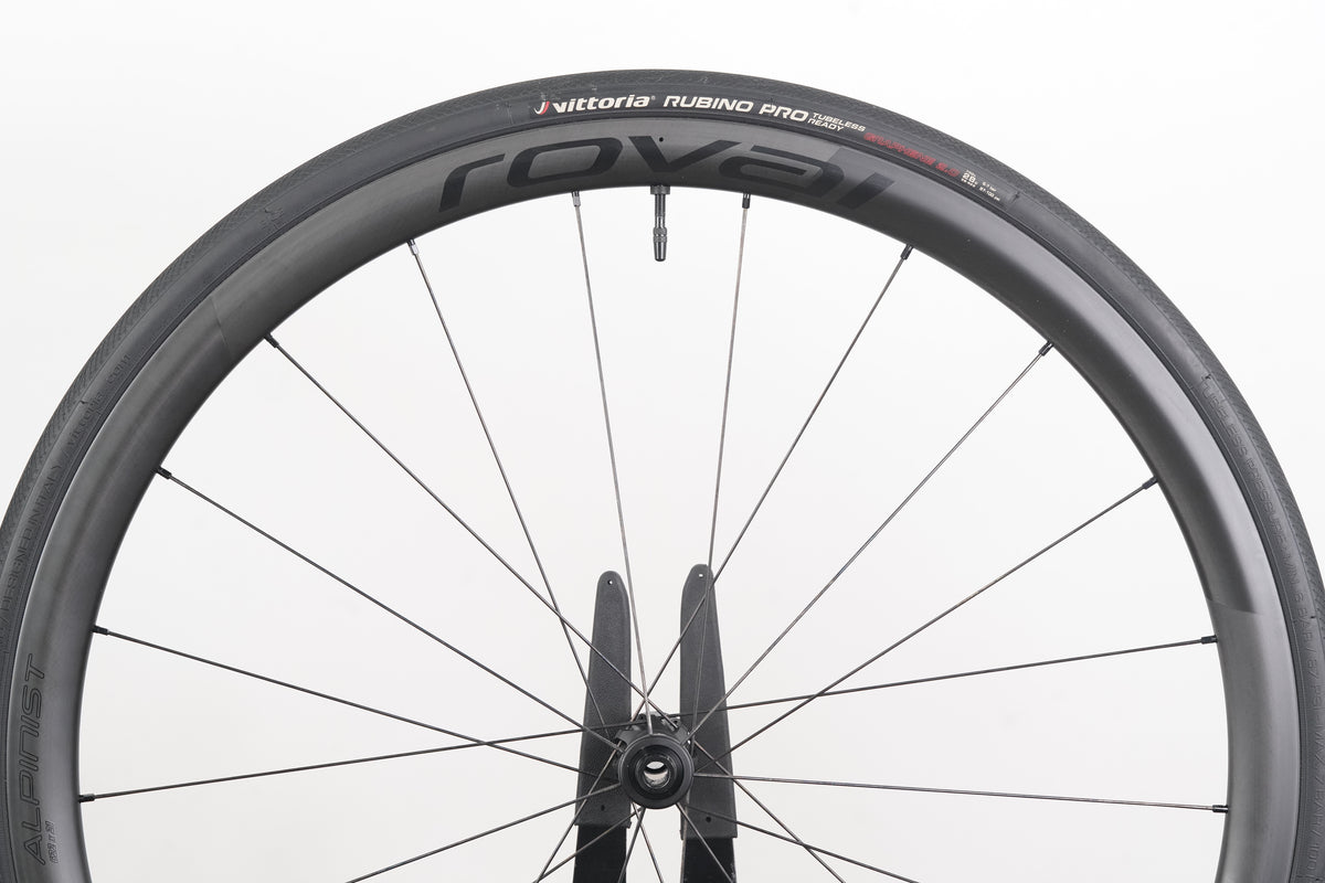 Roval Alpinist CL II Carbon Tubeless Disc Brake Wheelset Shimano/SRAM 11 Speed