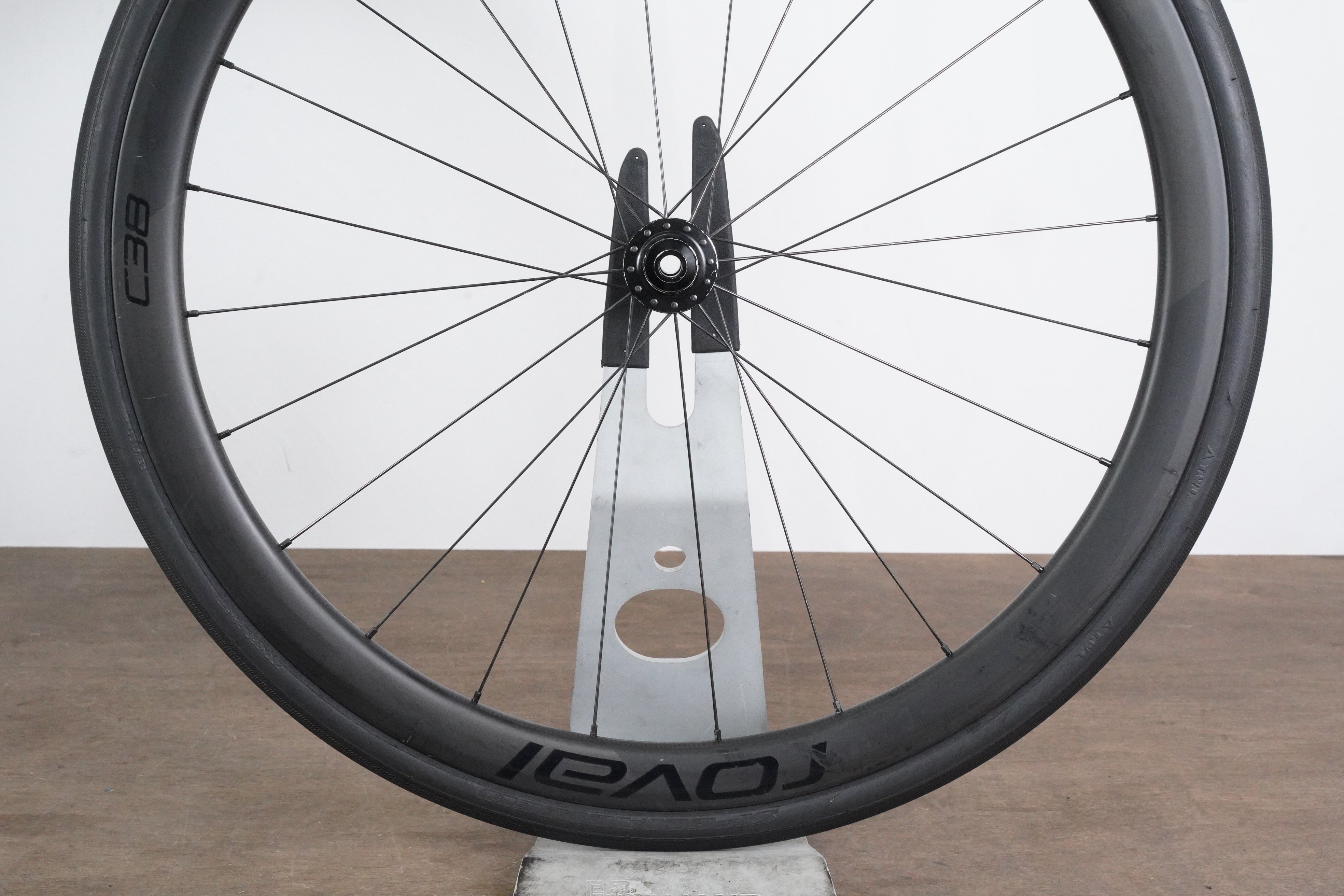 Roval C38 Carbon Tubeless Clincher Disc Brake Wheelset