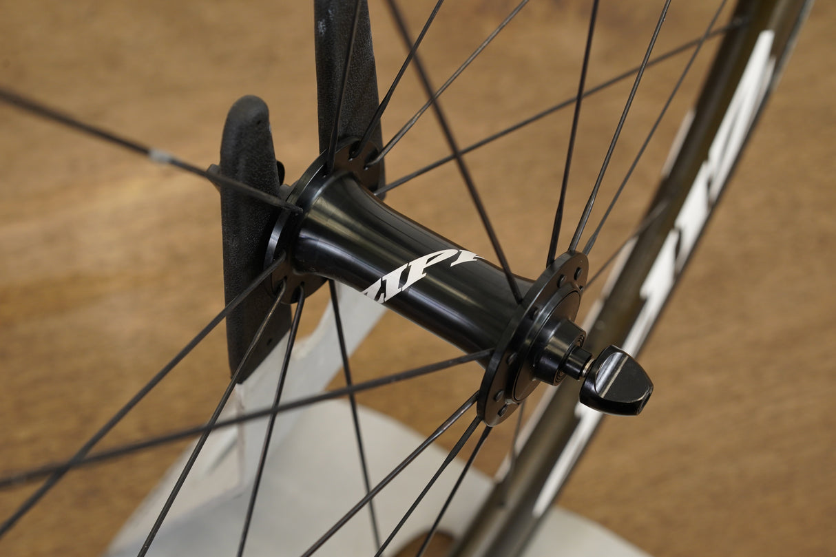 Zipp 302 Carbon Clincher Rim Brake Wheelset Shimano/SRAM 11 Speed