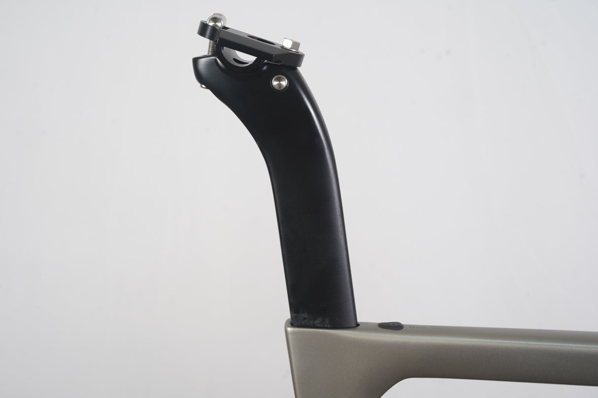 *Damaged* 2023 56cm Pinarello Dogma F5 Carbon Disc Brake Frameset