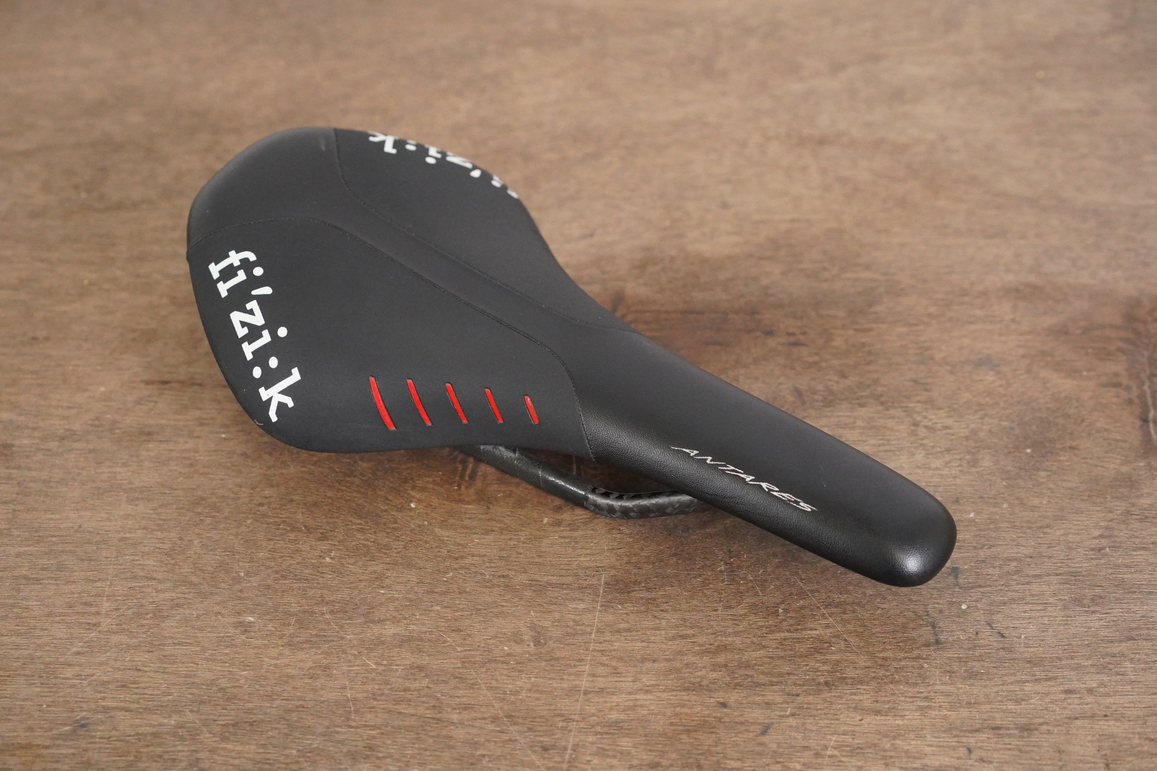 141mm Fizik Antares R1 Carbon Road Saddle 183g Elevate Cycling