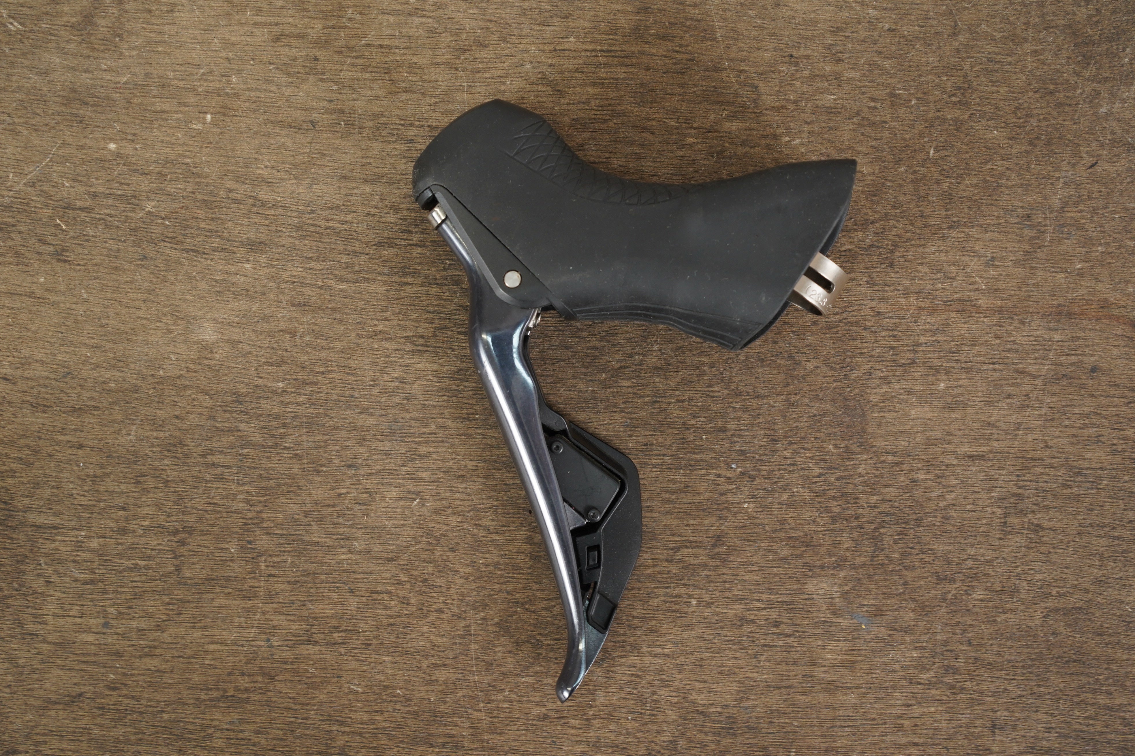 1) RIGHT Shimano Ultegra ST-R8070 Di2 11 Speed Electronic Disc