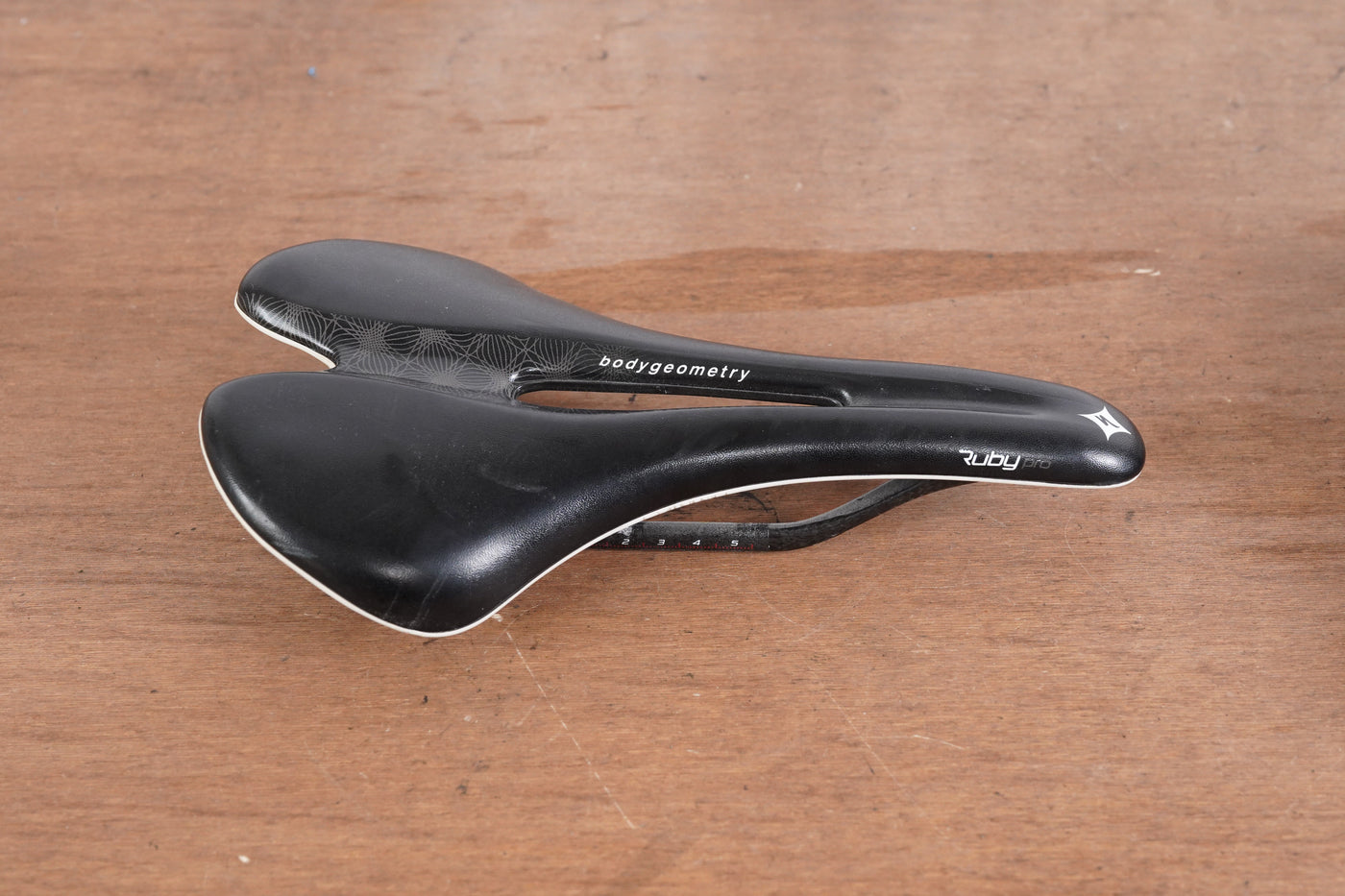 155mm Specialized Ruby Pro Carbon Road Saddle 182g