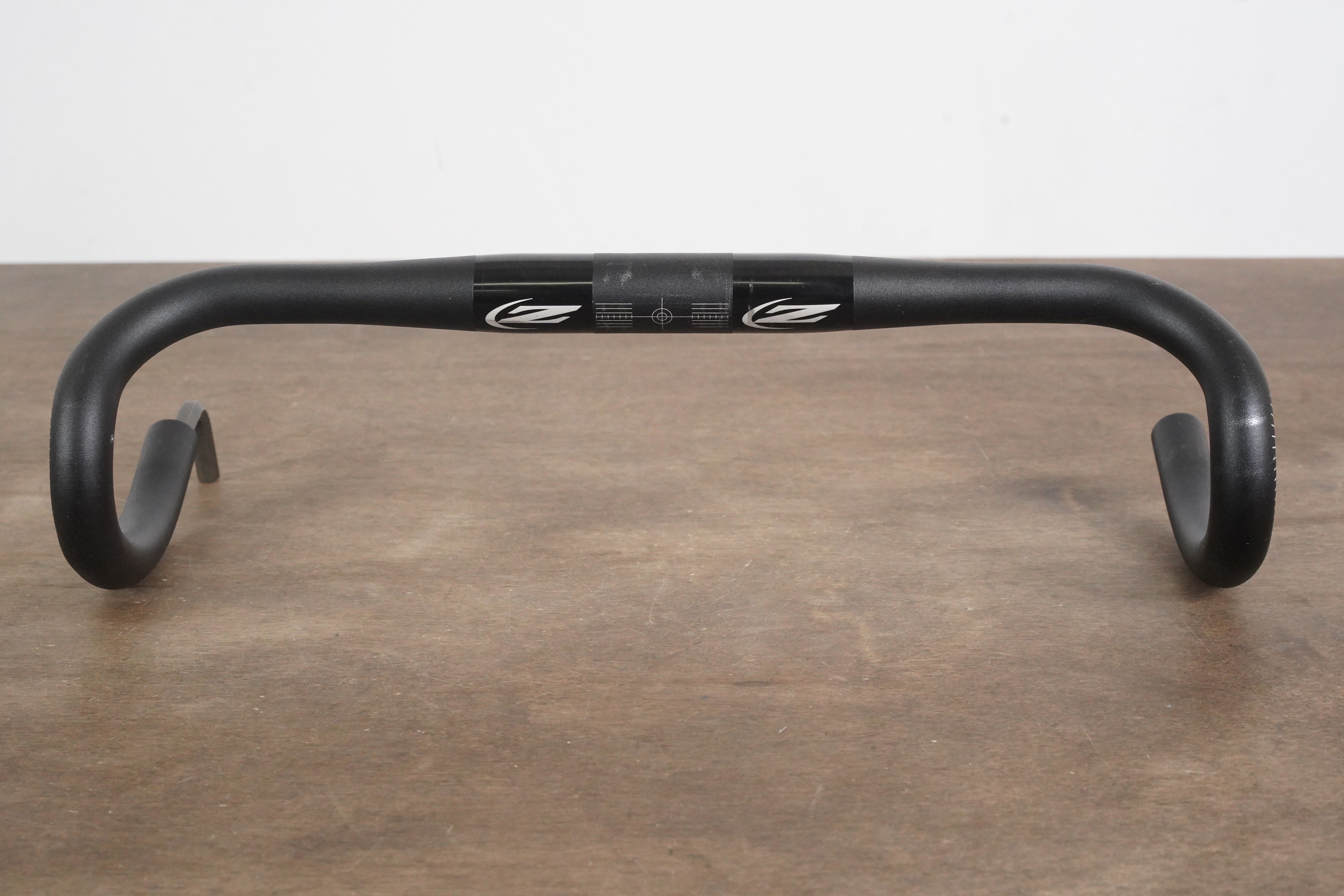 44cm Zipp Service Course SL-80 Alloy Compact Road Handlebar 31.8mm