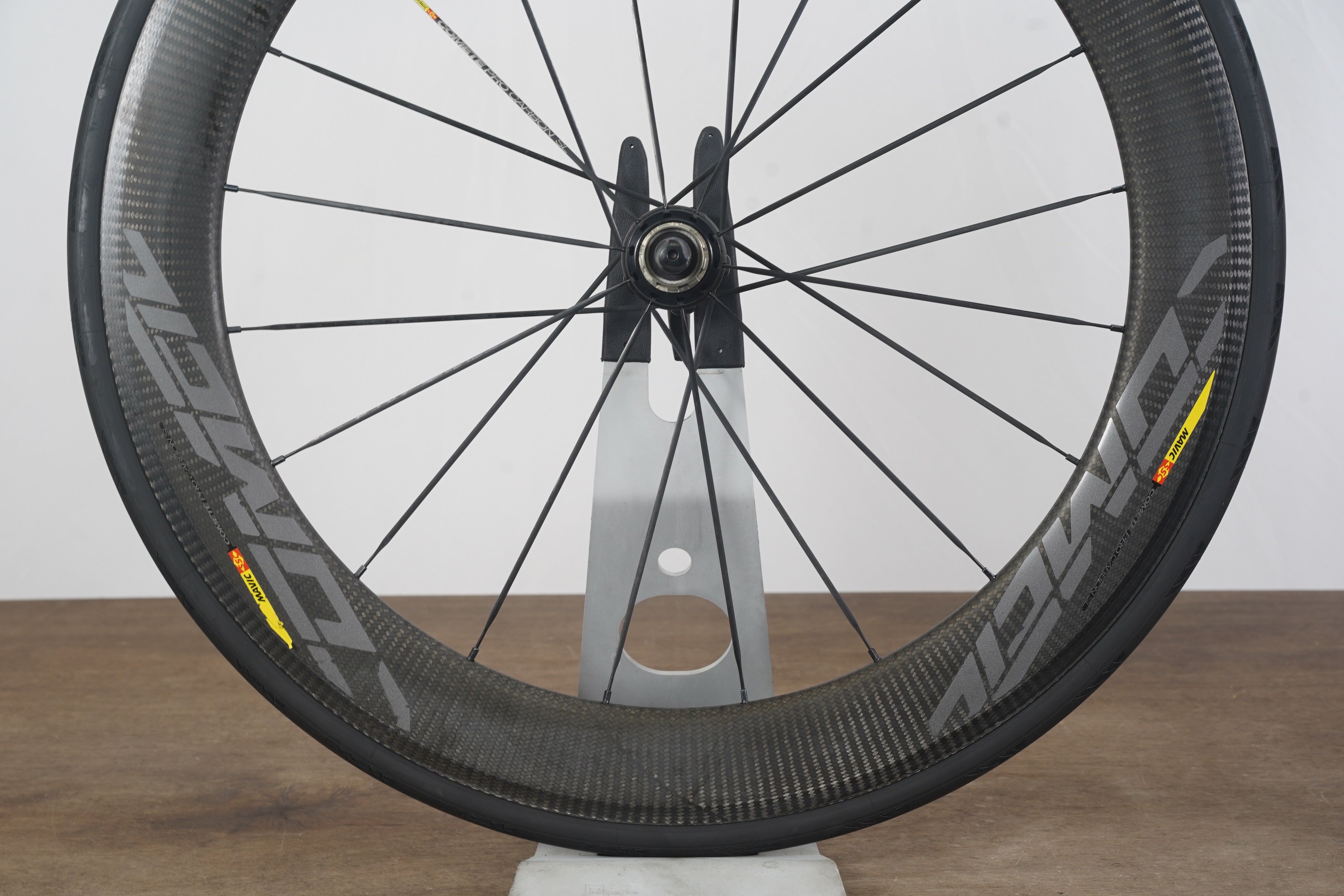 Mavic Comete Pro Carbon SL Tubeless Clincher Rim Brake Wheelset 11