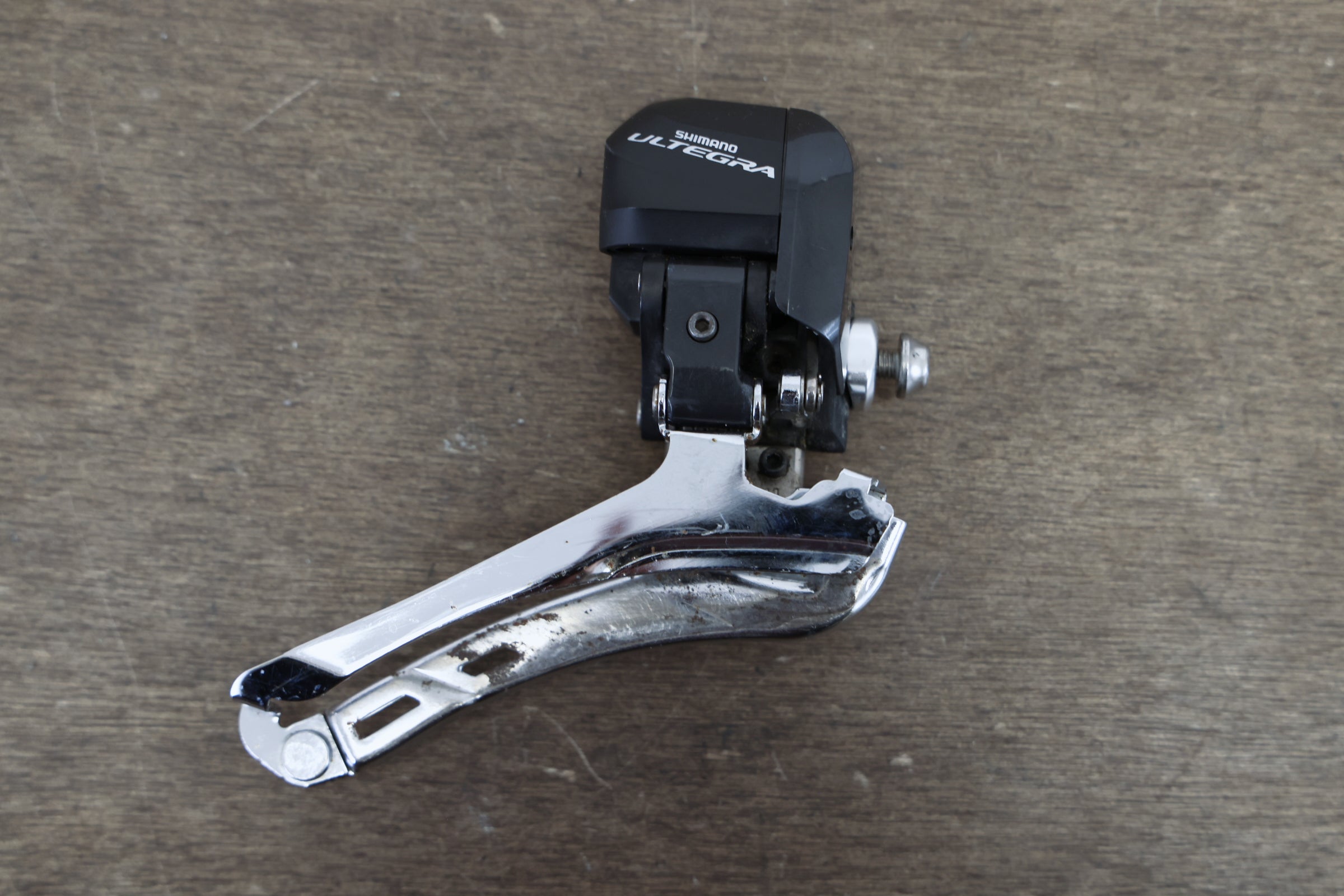 Shimano Ultegra 6870 Di2 11 Speed Electronic Rim Brake Road