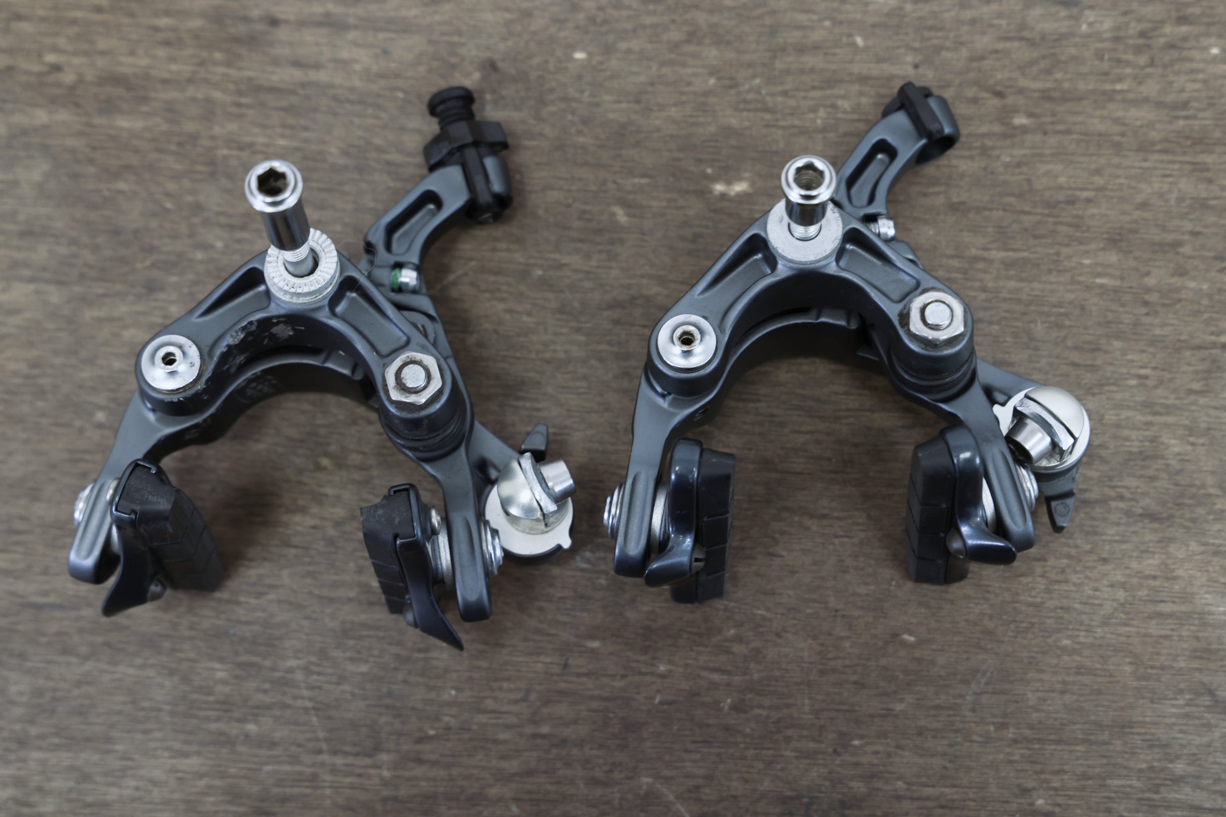 Shimano Ultegra 6870 Di2 11 Speed Electronic Rim Brake Road