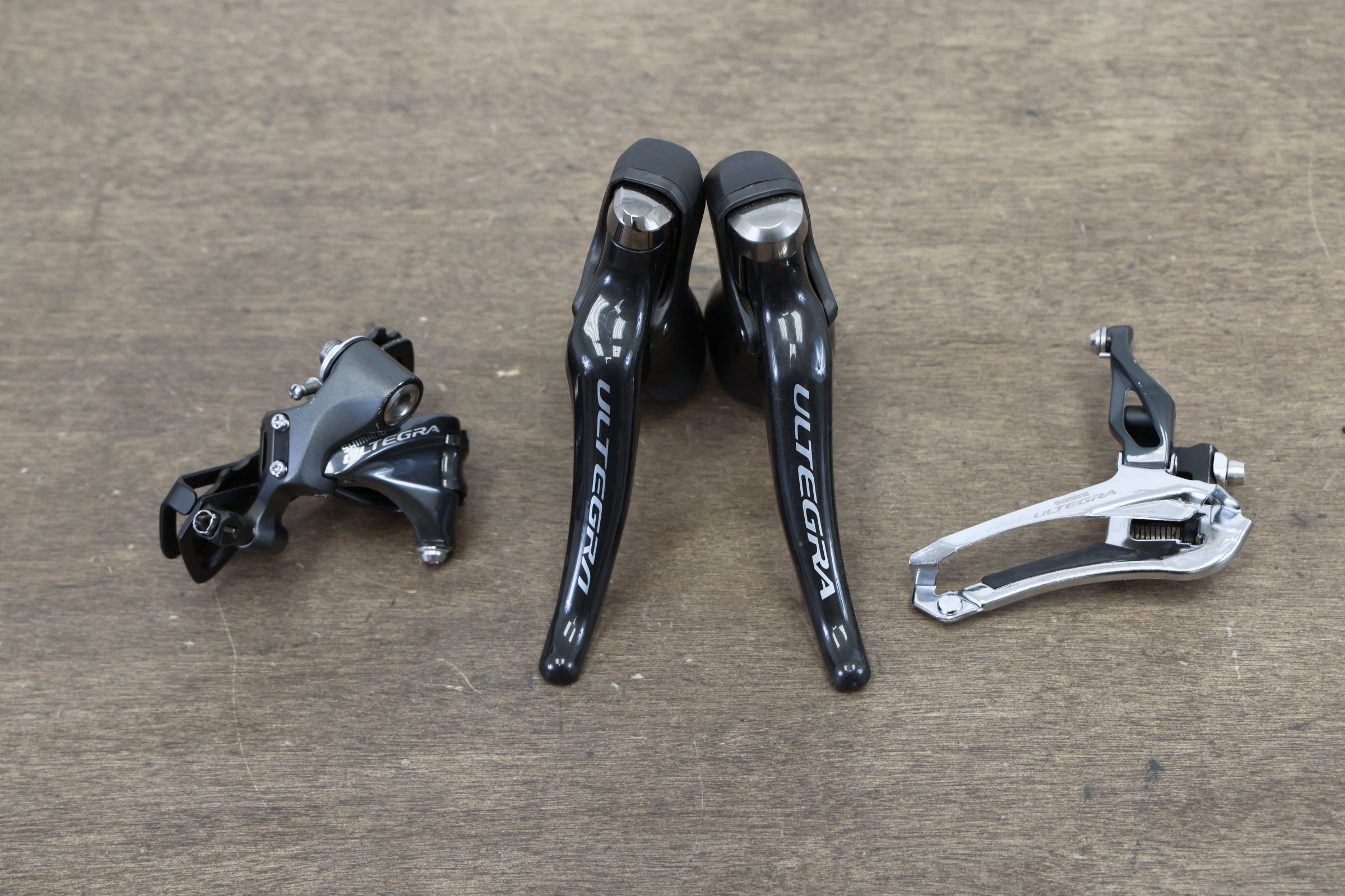 11速 6800•ULTEGRA RD FD ST BR グループセット 11速 6800•ULTEGRA RD