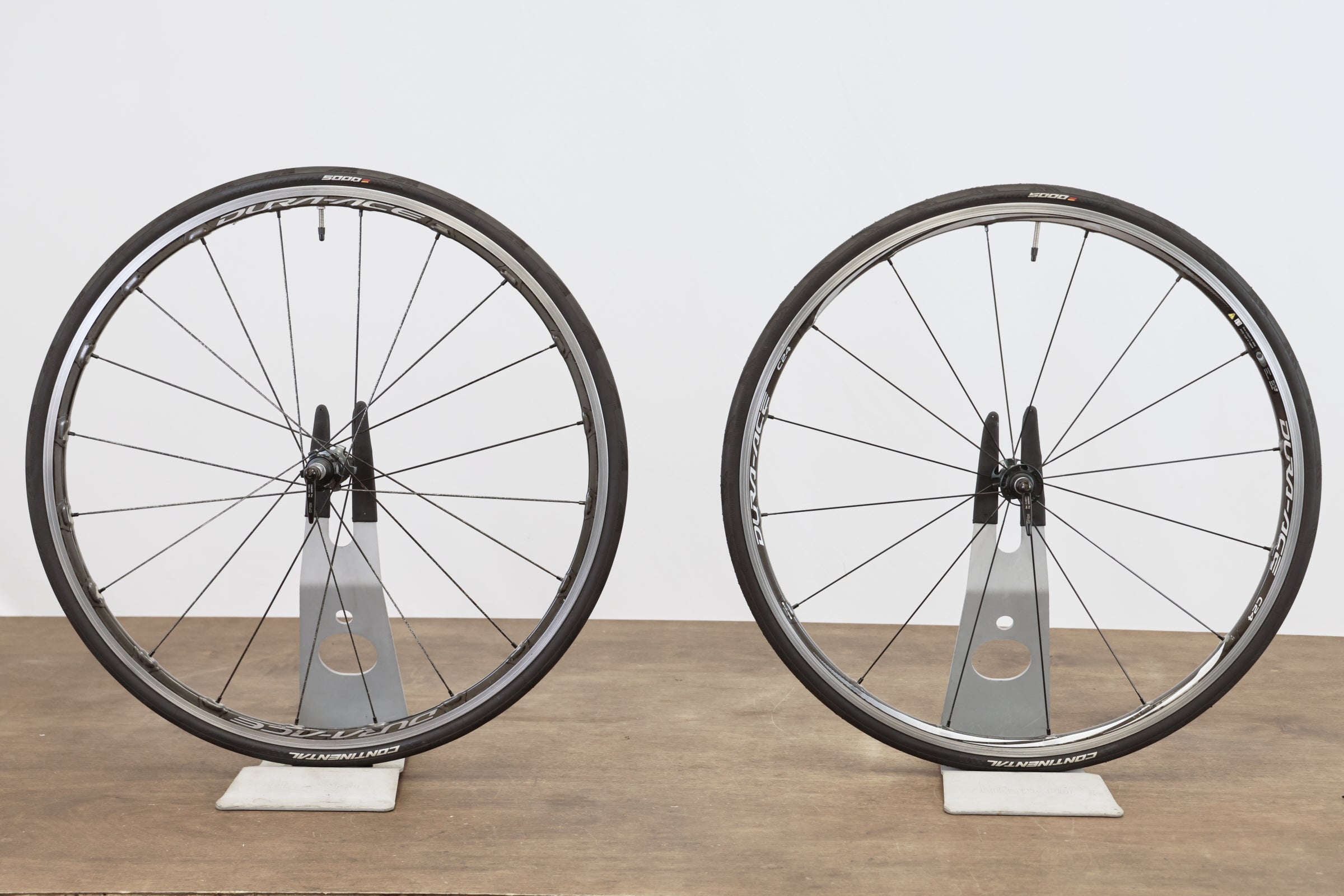 Shimano Dura-Ace WH-9000 C24 Carbon Clincher Rim Brake Wheelset 11