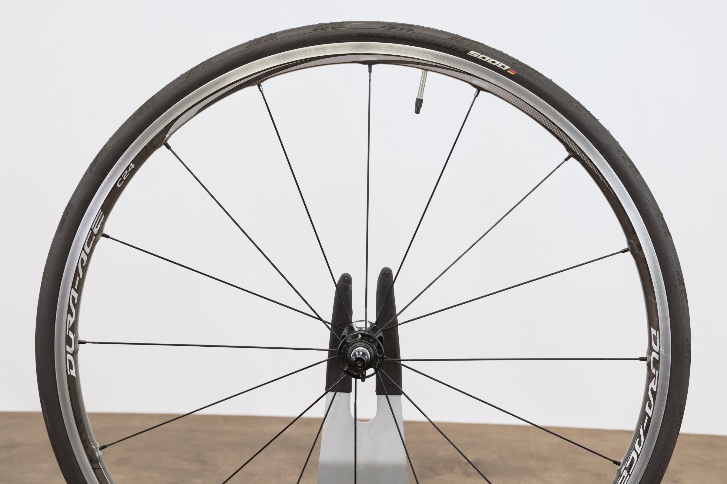 Shimano Dura-Ace WH-9000 C24 Carbon Clincher Rim Brake Wheelset 11