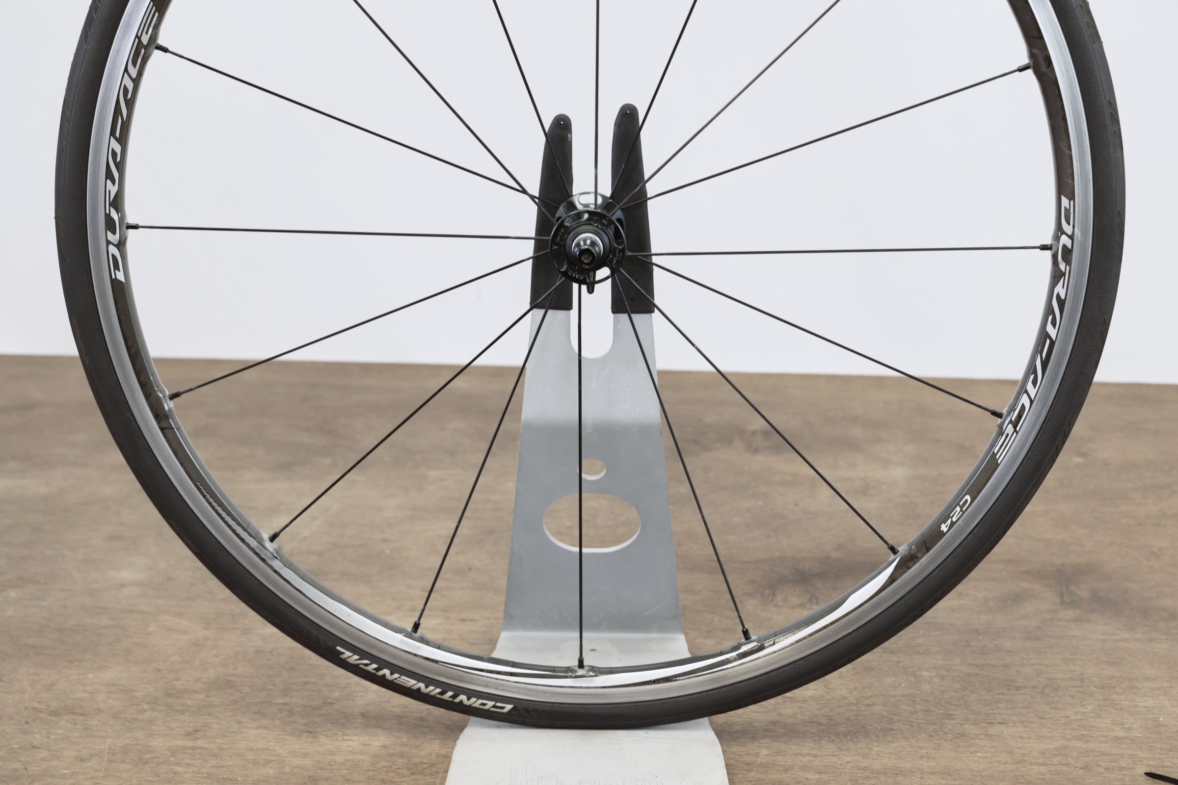 Shimano Dura-Ace WH-9000 C24 Carbon Clincher Rim Brake Wheelset 11