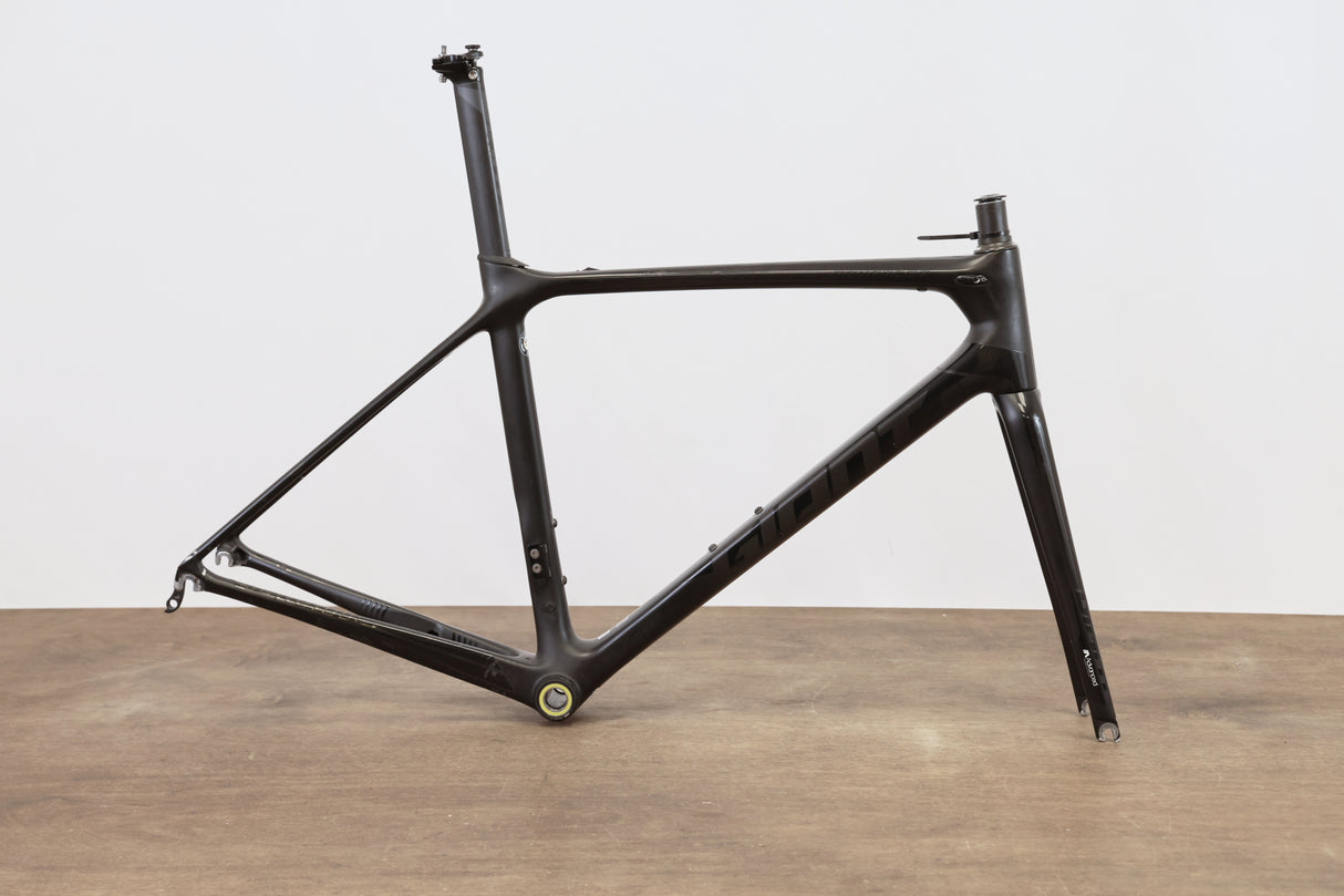 M (Medium) Giant TCR Advanced Carbon Rim Brake Road Frameset