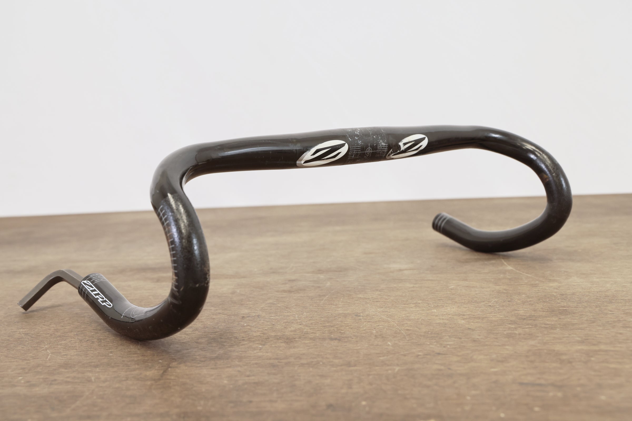 42cm Zipp SL SS Short & Shallow Carbon Compact Road Handlebar 31.8